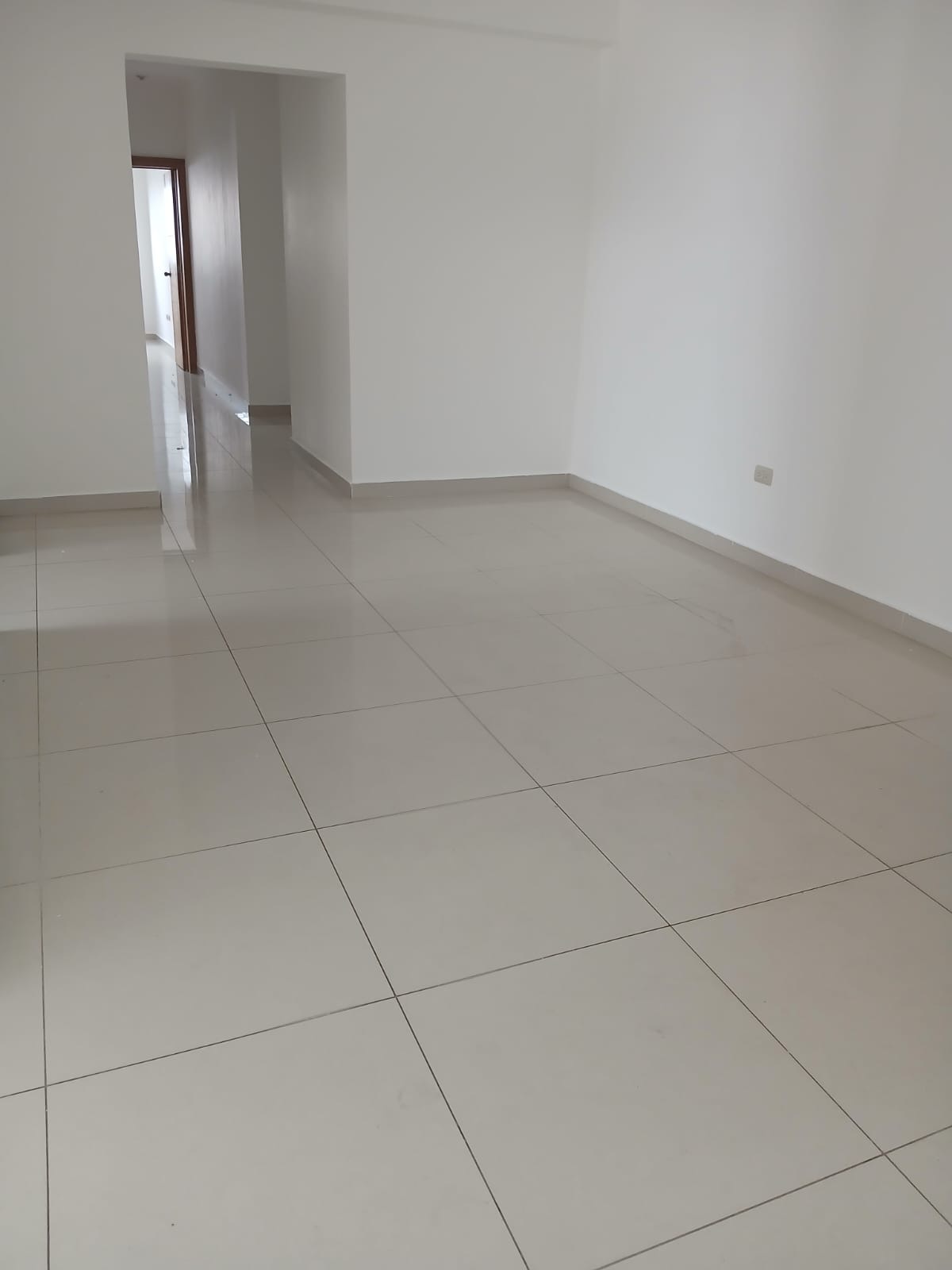 apartamentos - Vendo segundo nivel en el millón dos hab 2.5 baños 1