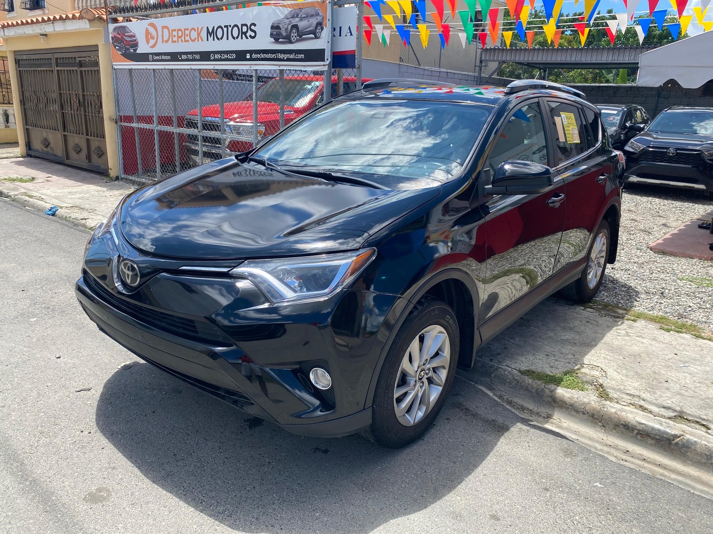 jeepetas y camionetas - TOYOTA RAV4 LE 2018 AWD