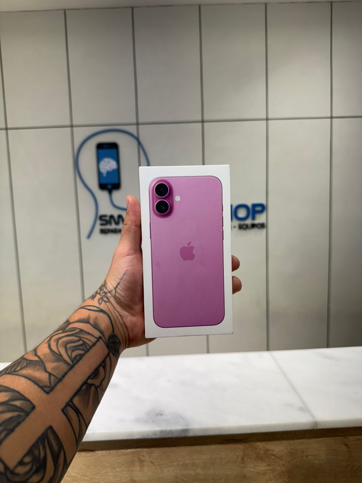 celulares y tabletas - IPHONE 16 PLUS 128GB SELLADO ESIM FACTORY 