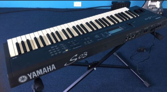 instrumentos musicales - Piano Yamaha S03