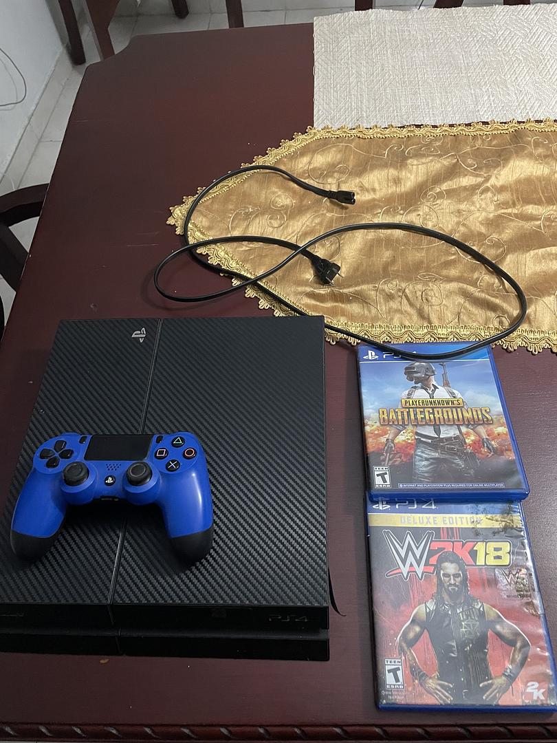 consolas y videojuegos - PlayStation 4 Fat con Control + 2 Juegos (WWE 2K18, PUBG) - Buen estado