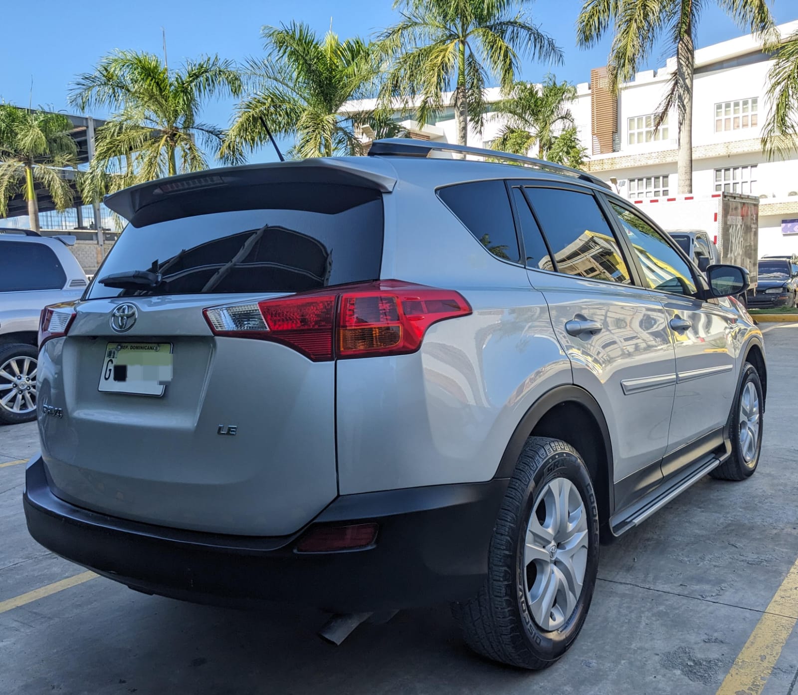 jeepetas y camionetas - Toyota rav4 2015 5