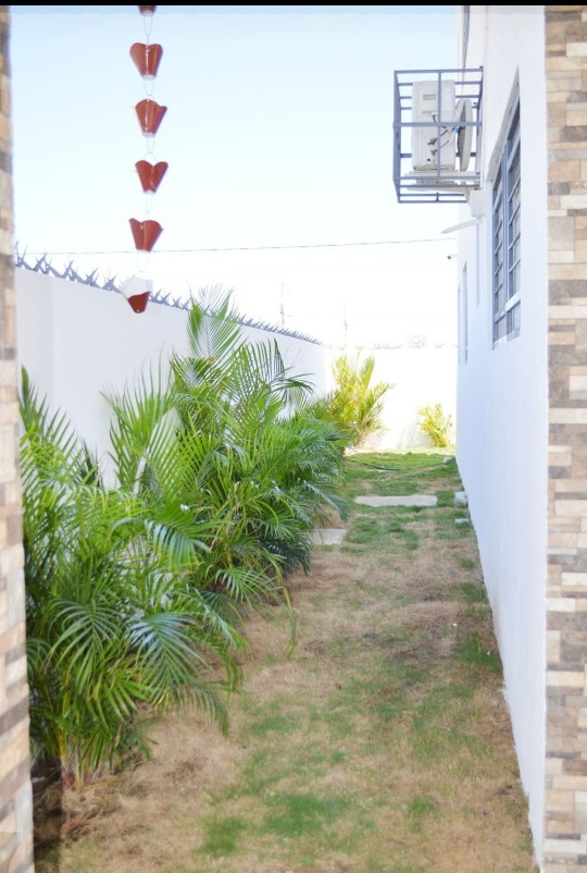 casas - Casa en Montecristi  con Piscina espaciosa  4