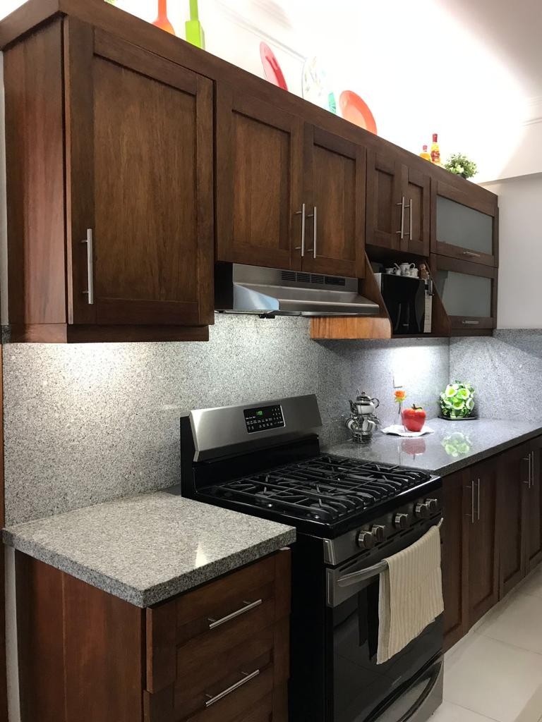 apartamentos - Alquilo Apartamento amueblado full en evaristo morales 3er piso
 3