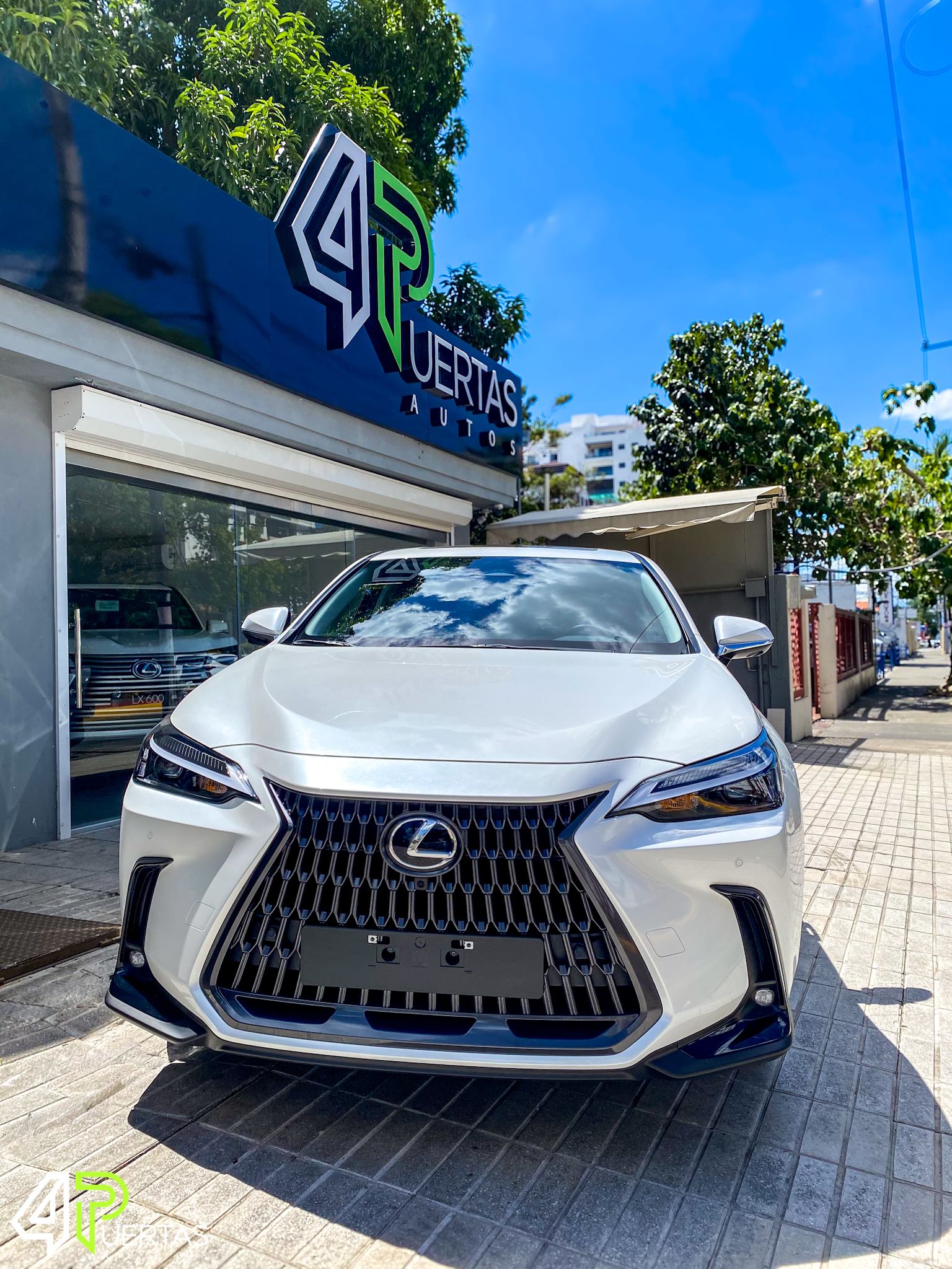 jeepetas y camionetas - LEXUS NX350 HIBRIDA 1