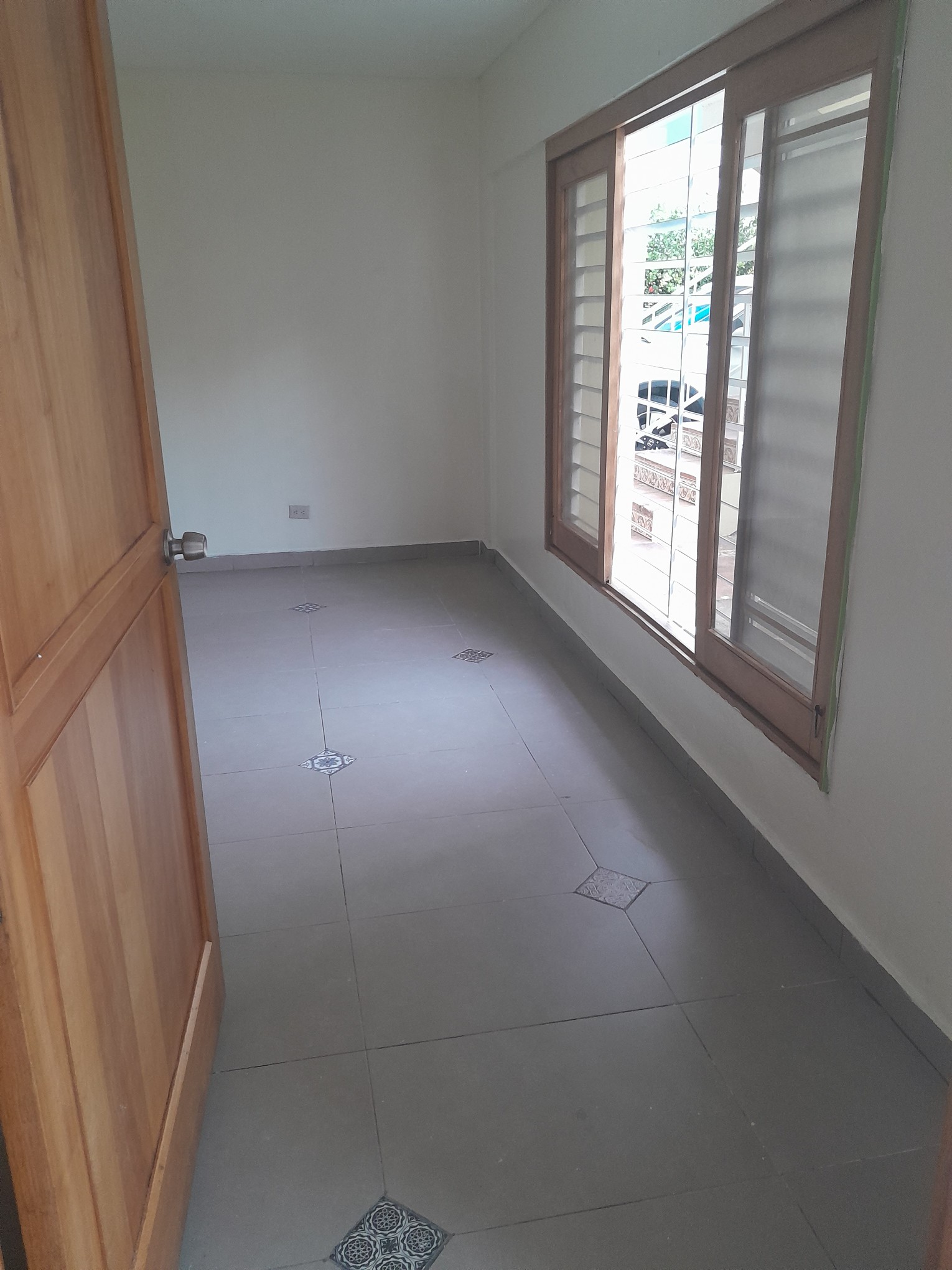 apartamentos - VENDO 1ER PISO CON PATIO EN COSTA VERDE