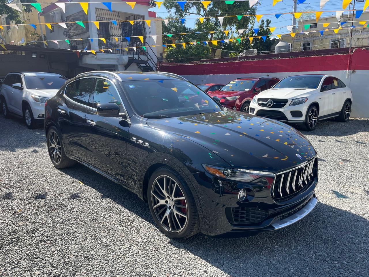 jeepetas y camionetas - Maserati Levante SQ4 2017 Clean Carfax 0