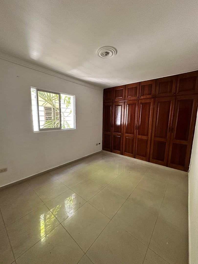 apartamentos - Vendo amplio apartamento en Colina de los Ríos, Santo Domingo Oeste. 9