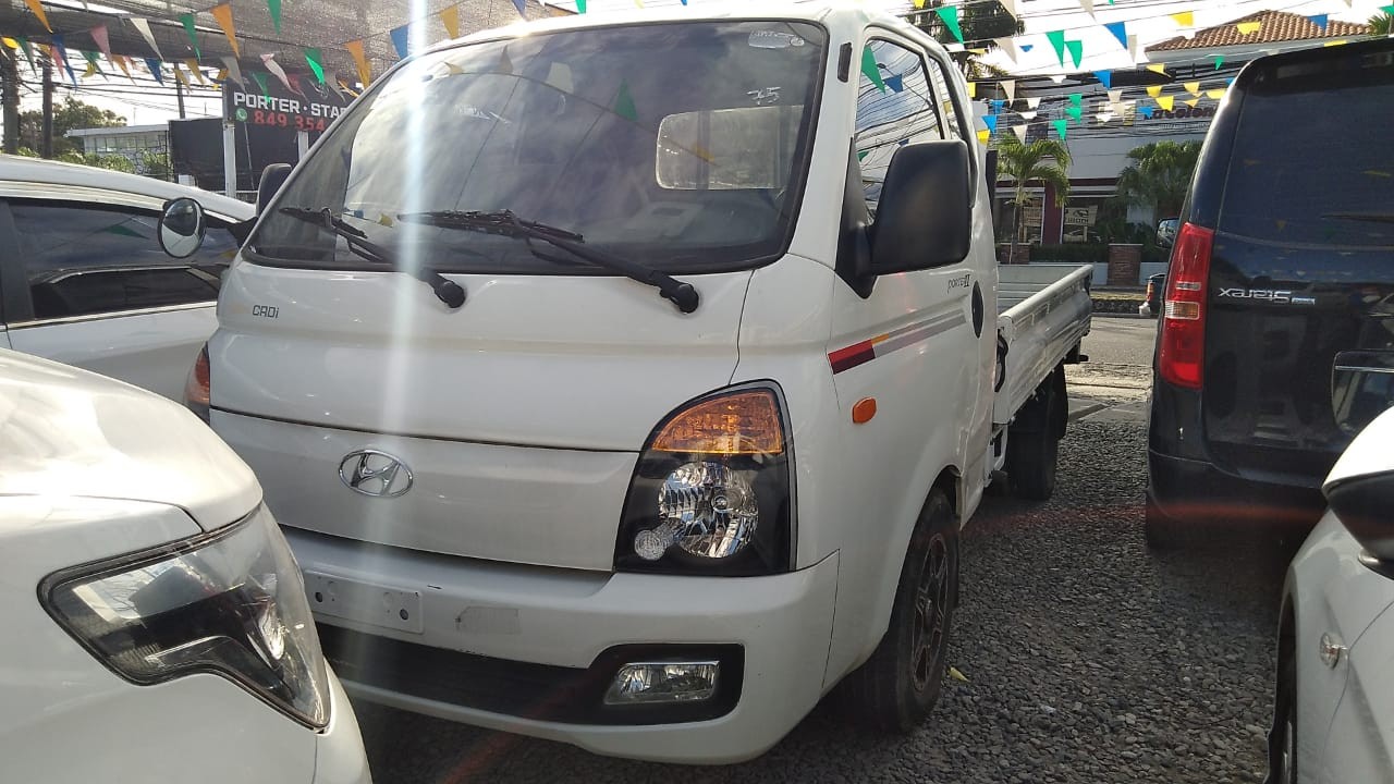 camiones y vehiculos pesados - HYUNDAI PORTER BLANCO 2017DESDE: RD$ 870,100.00 1