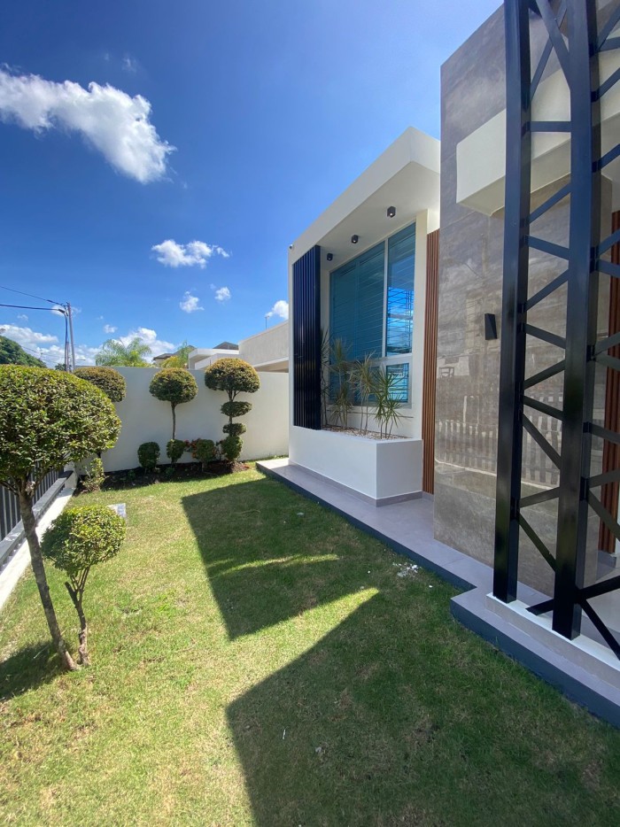 casas - En Venta de Casa en Residencial José María, Gurabo