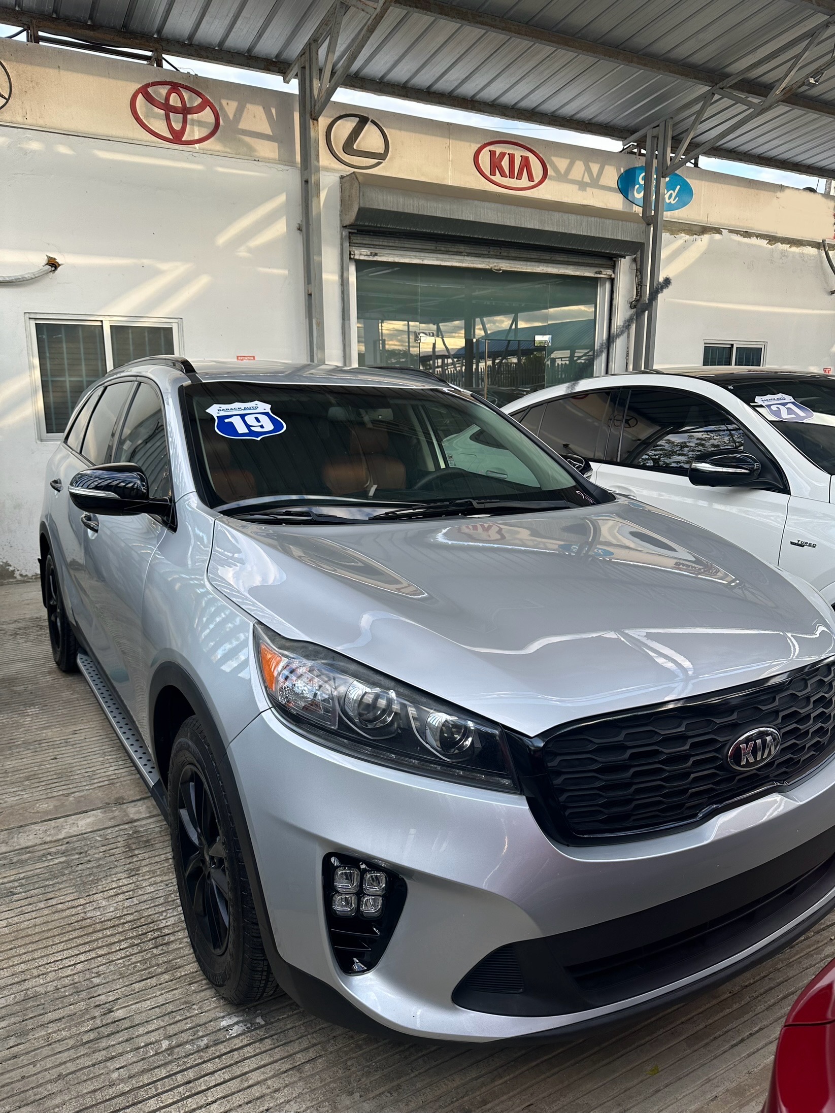 jeepetas y camionetas - KIA SORENTO LX 2019  1
