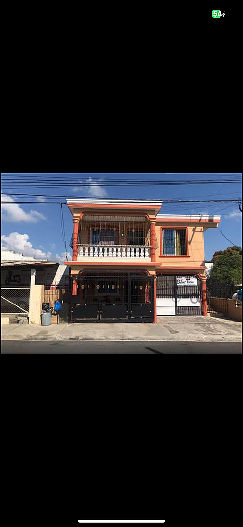 casas - dos casas en una en c/12 de julio frente al residencial las delicias Bonao.