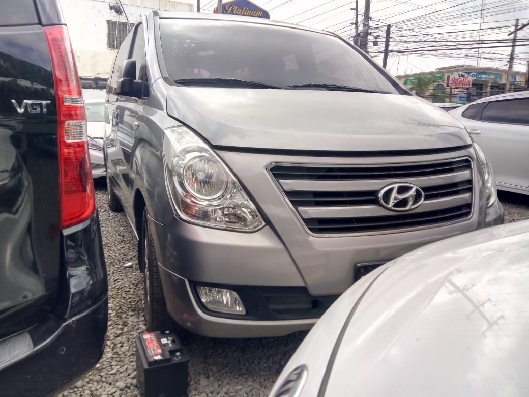 jeepetas y camionetas - HYUNDAI STAREX 2018 GRIS
DESDE: RD$1,320,100.00