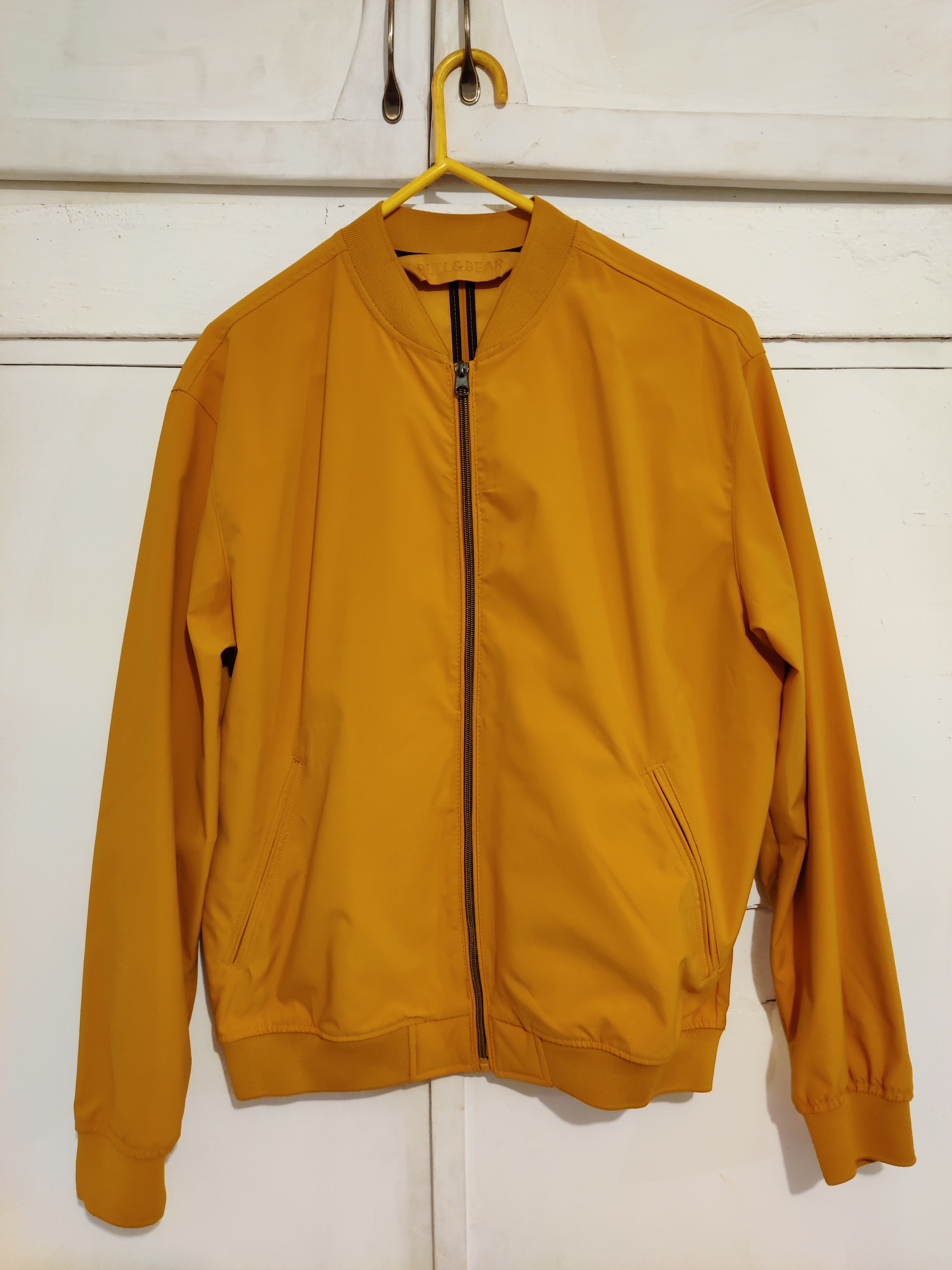 ropa para hombre - Abrigos Pull&Bear (2 colores)