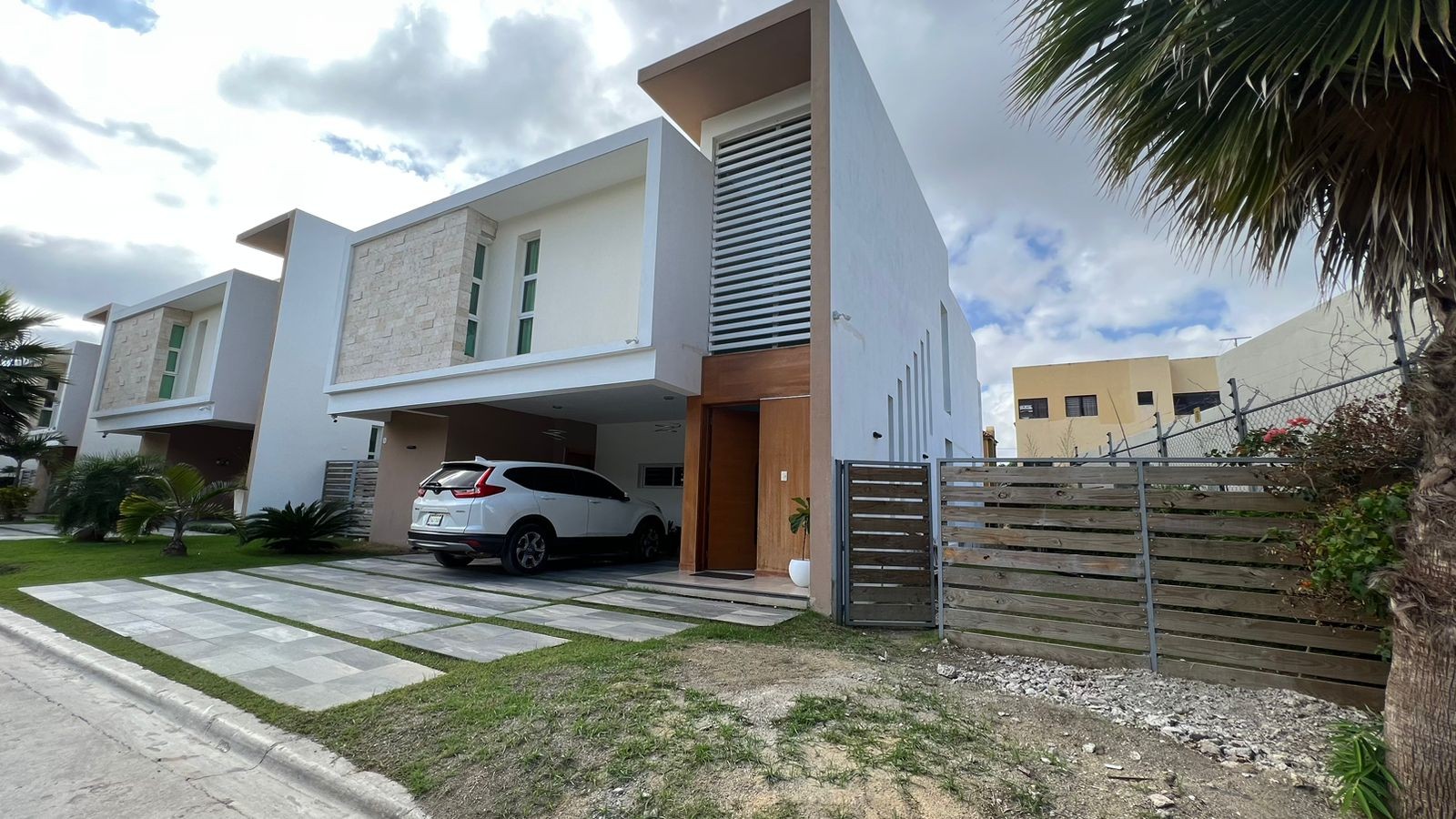 casas - Impresionante Vivienda en Proyecto Cerrado, Gurabo 0