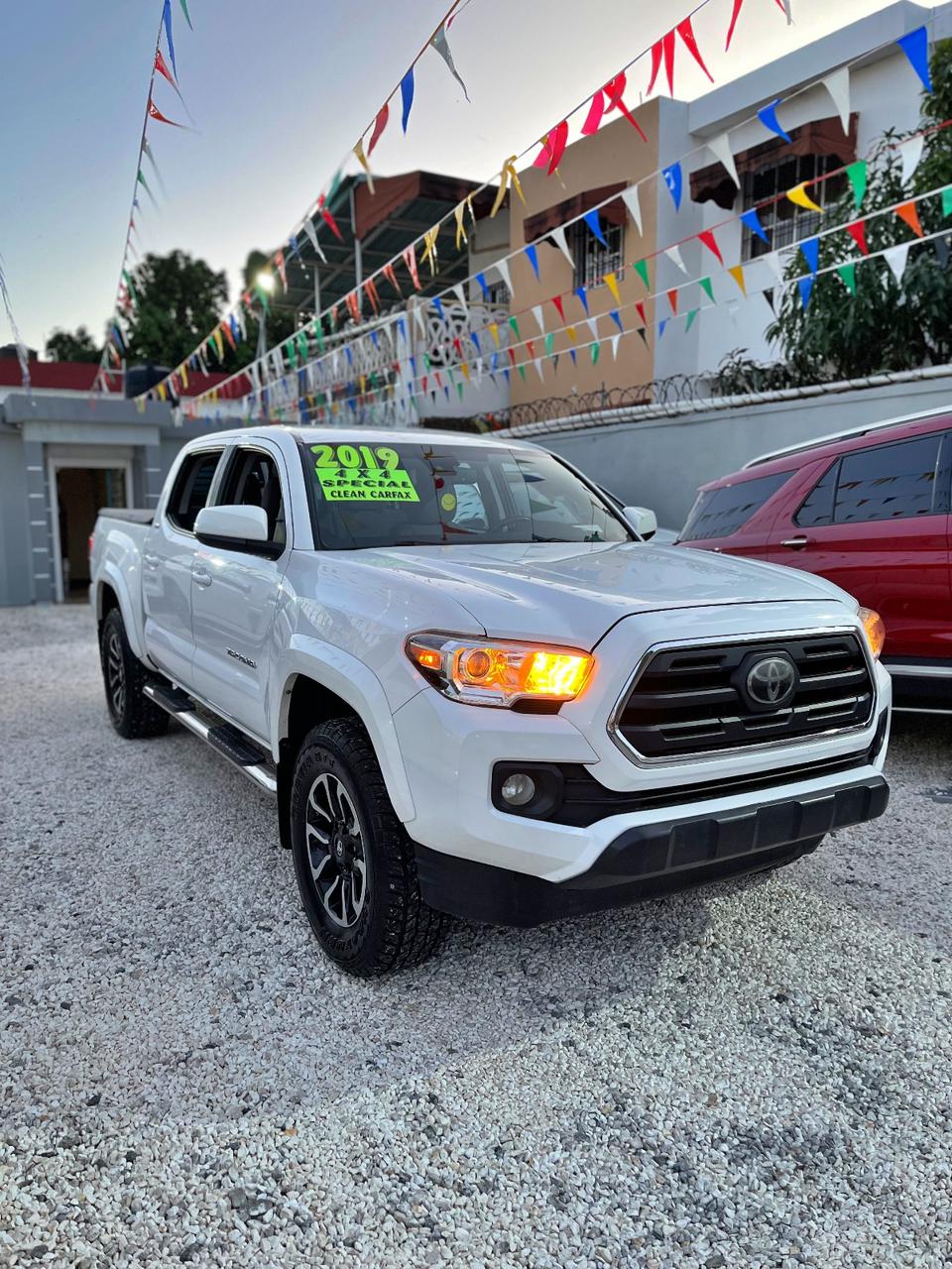 jeepetas y camionetas - Toyota Tacoma 2019 clean