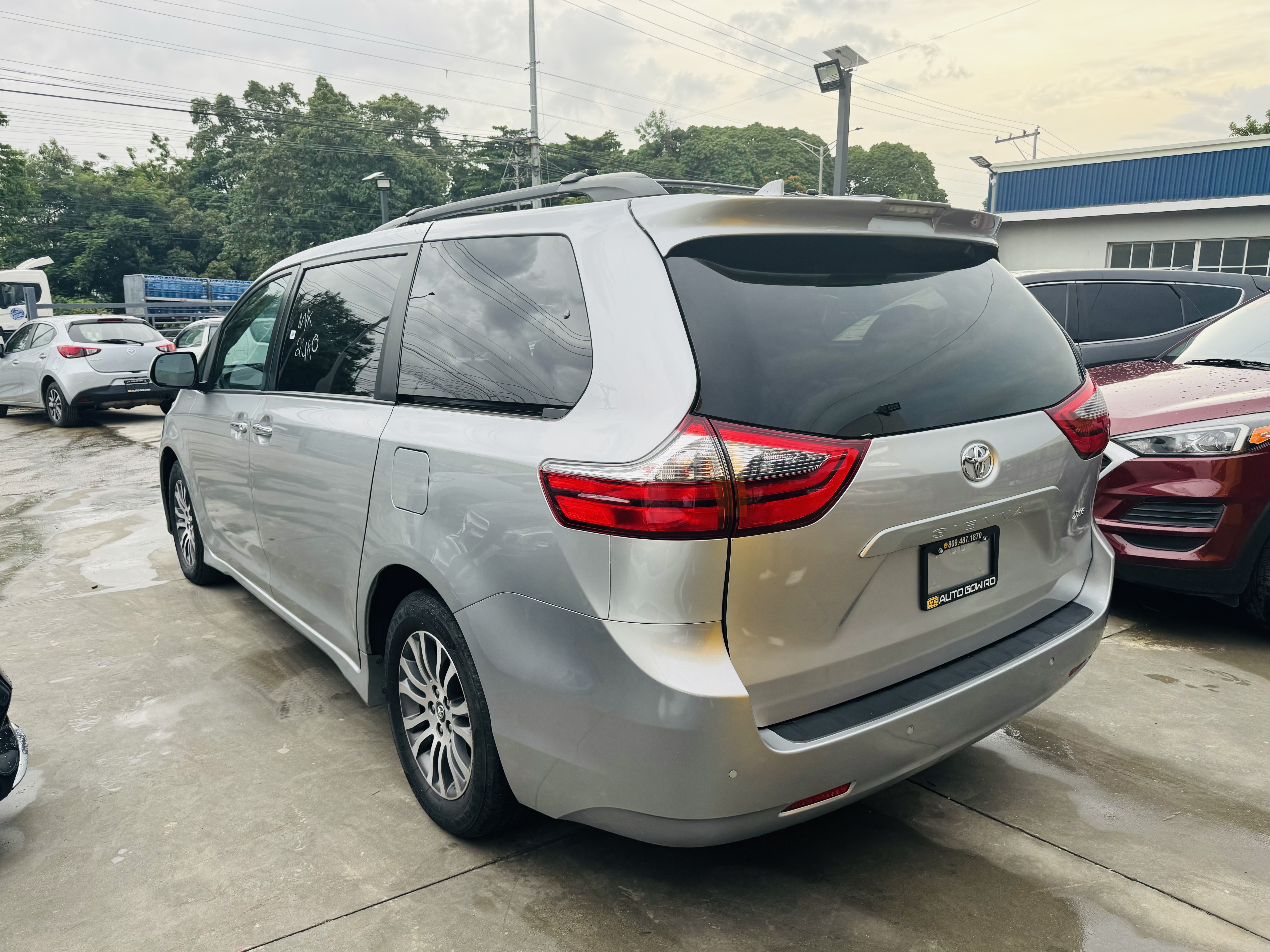 jeepetas y camionetas - TOYOTA SIENNA XLE 2018 ✅ CLEAN CARFAX  3