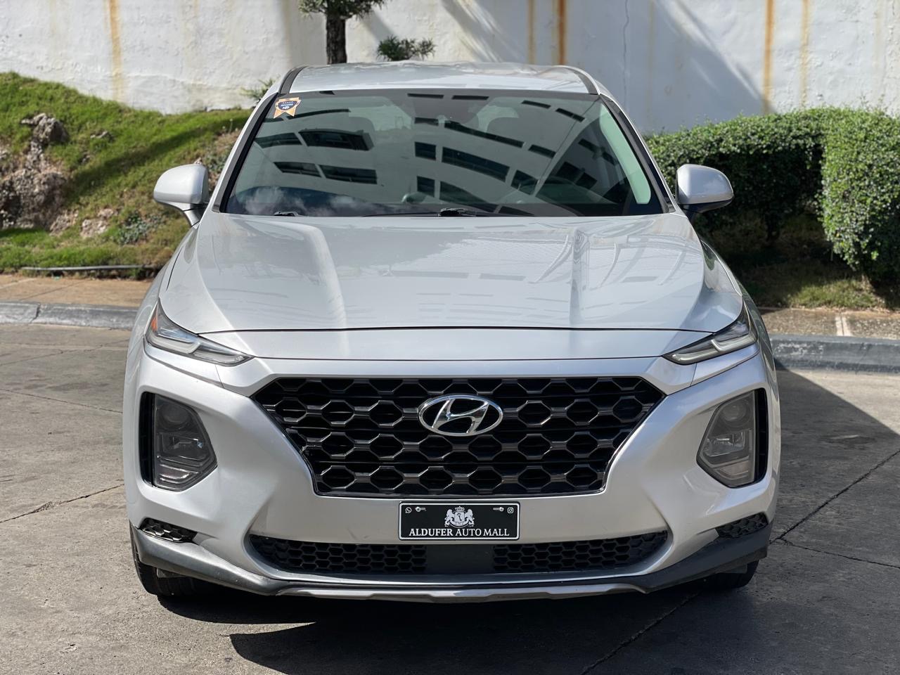 jeepetas y camionetas - HYUNDAI SANTA FE SPORT 55 MIL MILLAS ORIGINALES  4