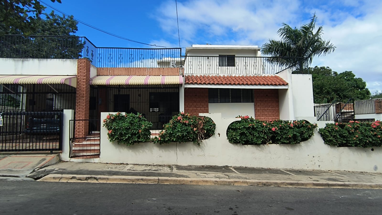 casas - CASA EN VENTA EN REPARTO ADAMES,VELLA VISTA.