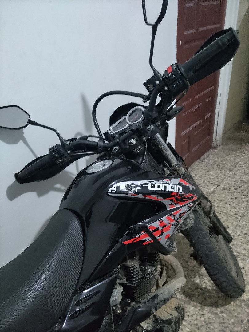 motores y pasolas - Loncin pruss 200 año 2023