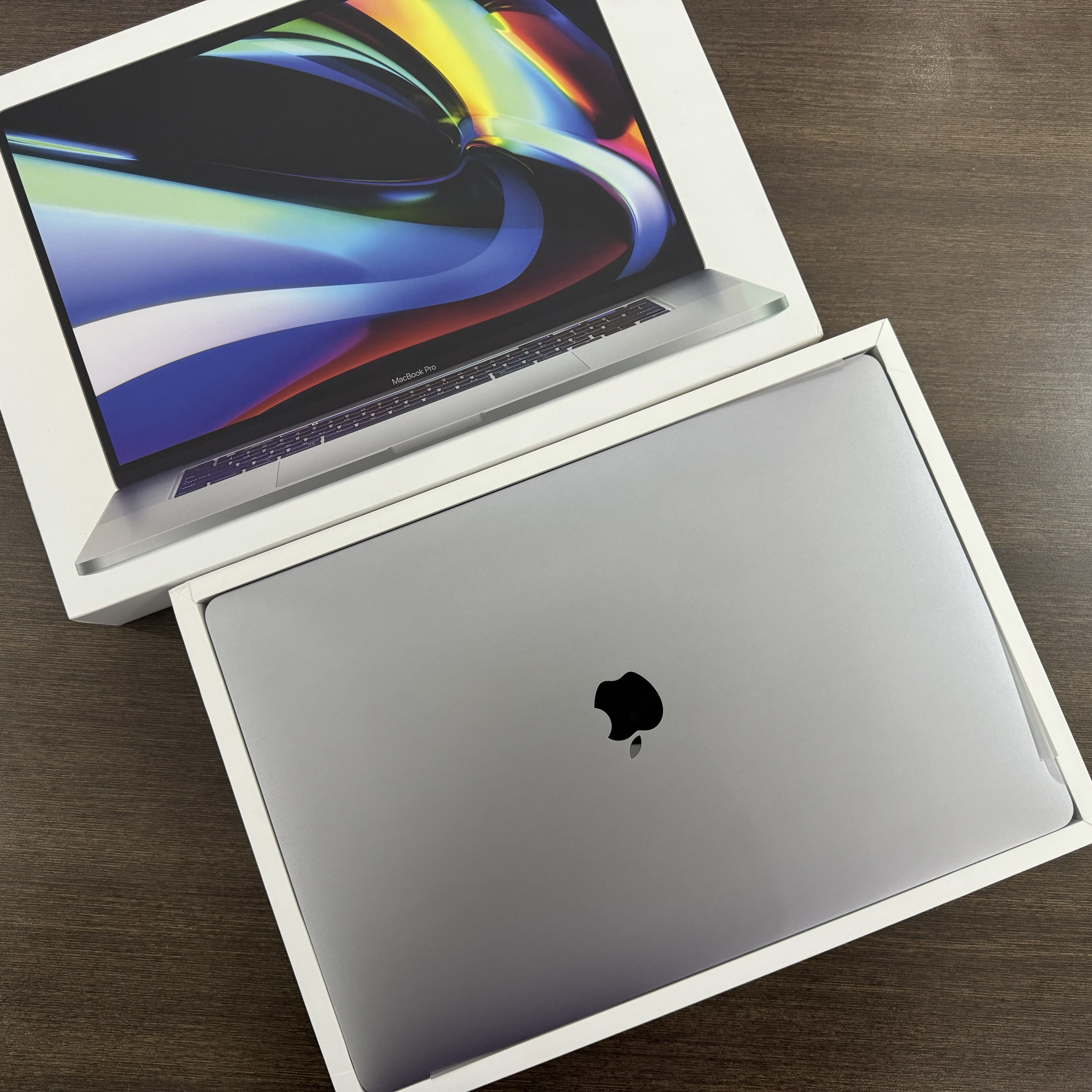 computadoras y laptops - MacBook Pro 16 inch 2019 / Intel Core I7/ 512GB SSD /16GB Ram $ 46,500 NEG