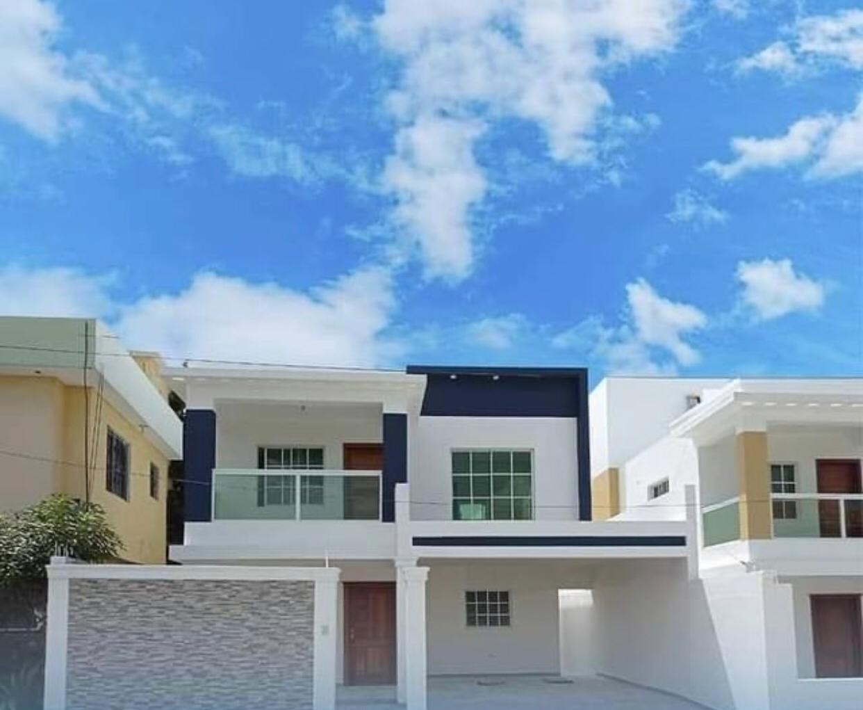 casas - VENTA DE CASA LISTA EN LA AUTOPISTA DE SAN ISIDRO Brisa ORIENTAL  SANTO DOMINGO