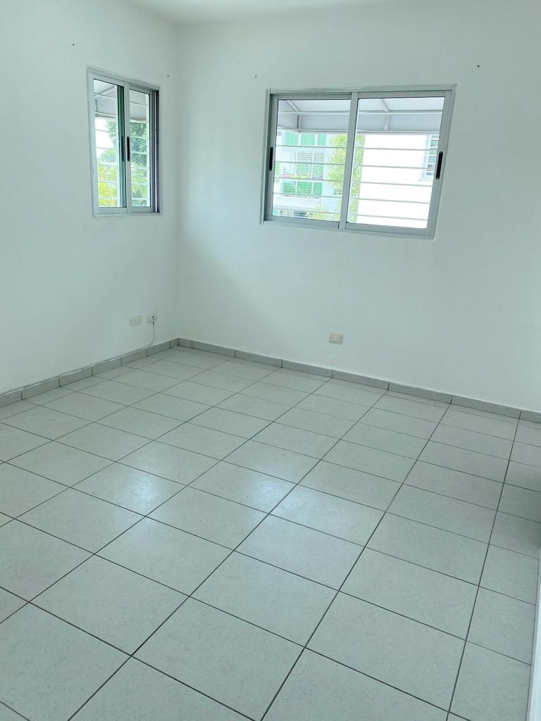 apartamentos - Se Alquila 3er Piso en Jardines del Fresno, Av. República de Colombia