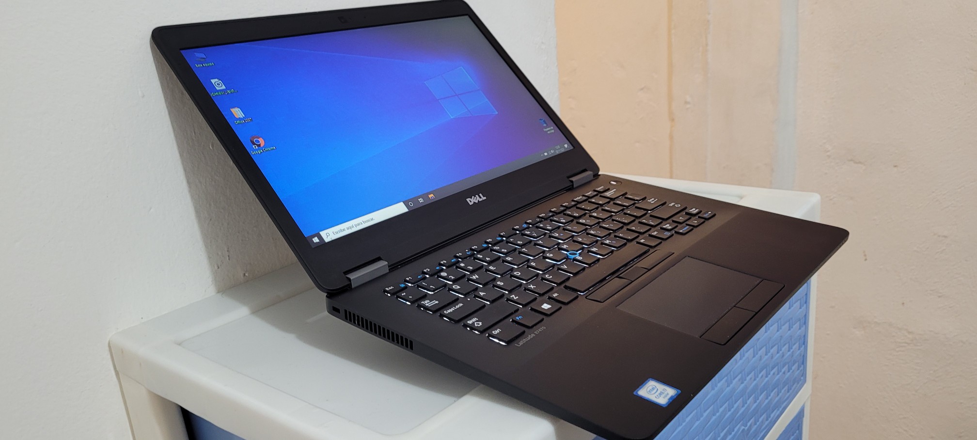 computadoras y laptops - Dell 7480 14 Pulg Core i5 7ma Gen Ram 8gb ddr4 Disco 128gb SSD Solido 1