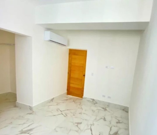 apartamentos - ALQUILO FINAMENTE AMUEBLADO CON LINEA BLANCA

Ubicado en la Zona Universitaria,  2