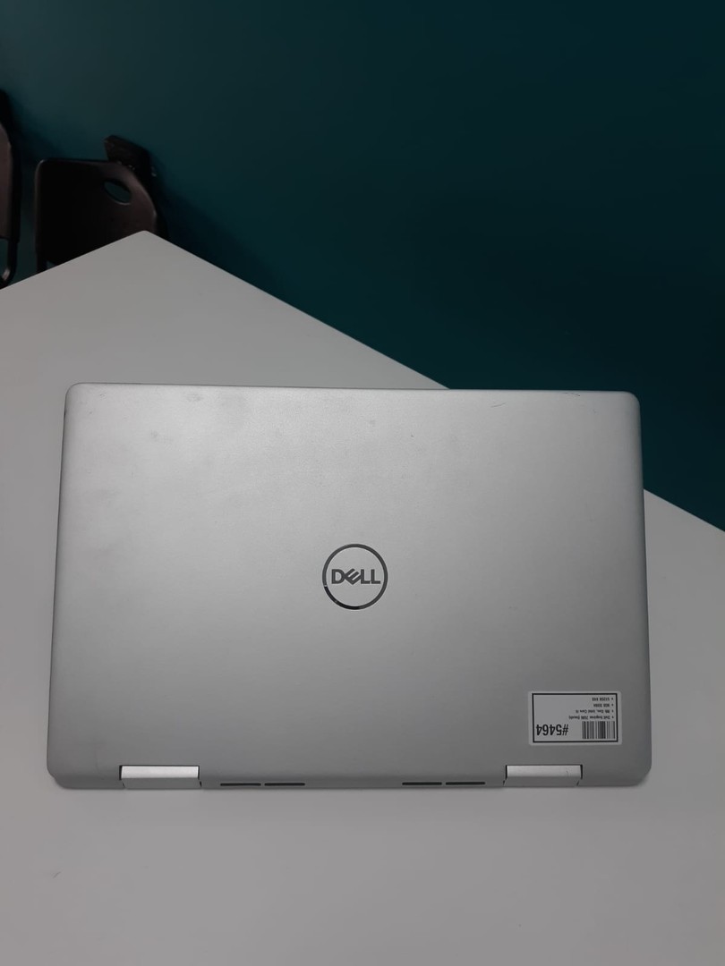 computadoras y laptops - Laptop, Dell Inspiron 7586 (touch) 8th Gen, Intel Core i5 / 8GB DDR4 / 512GB SSD 7