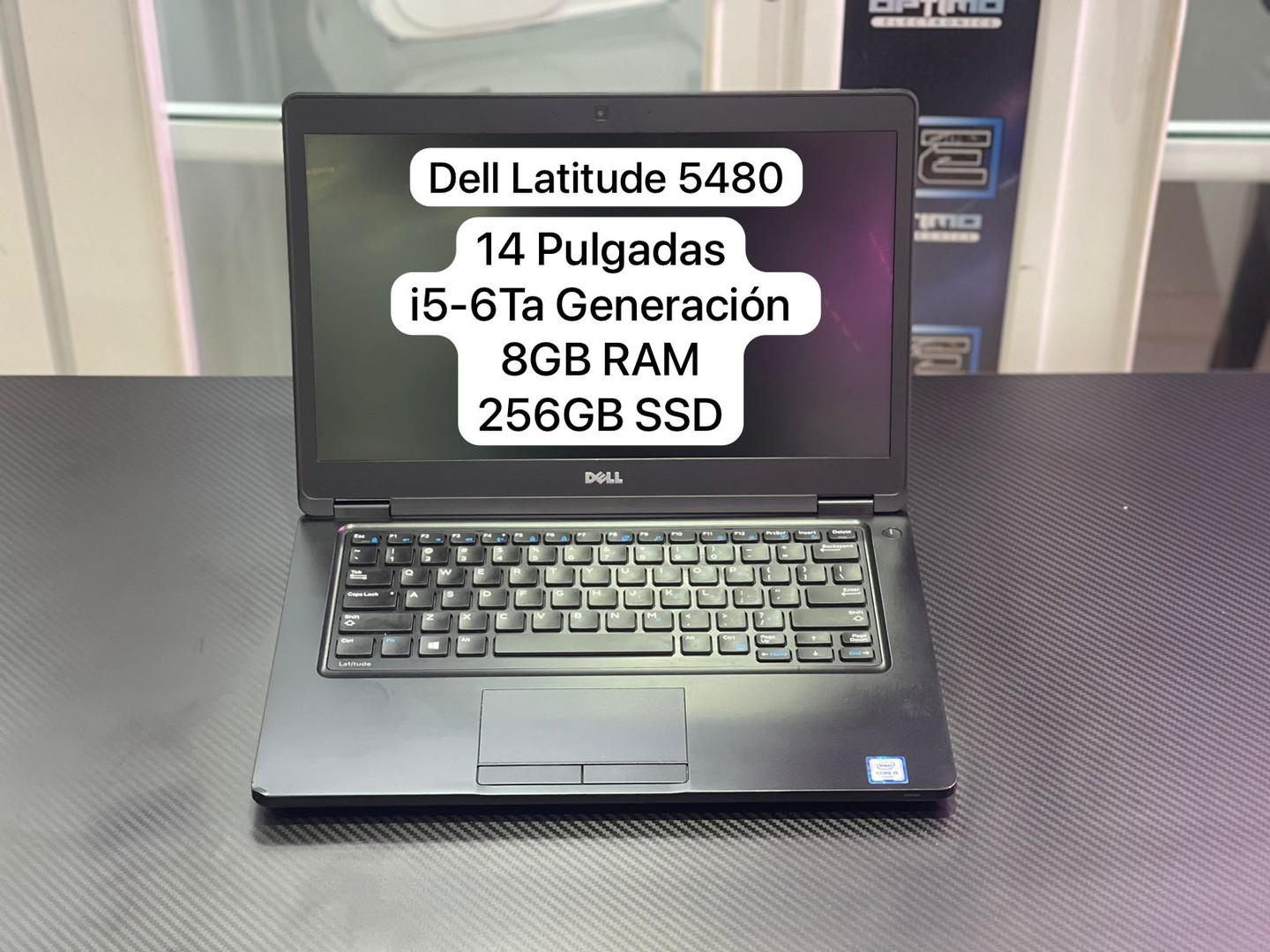 computadoras y laptops - Laptop Dell Latitude 5480 14 Pulgadas i5-6Ta Generacion 8GB Ram 256GB SSD