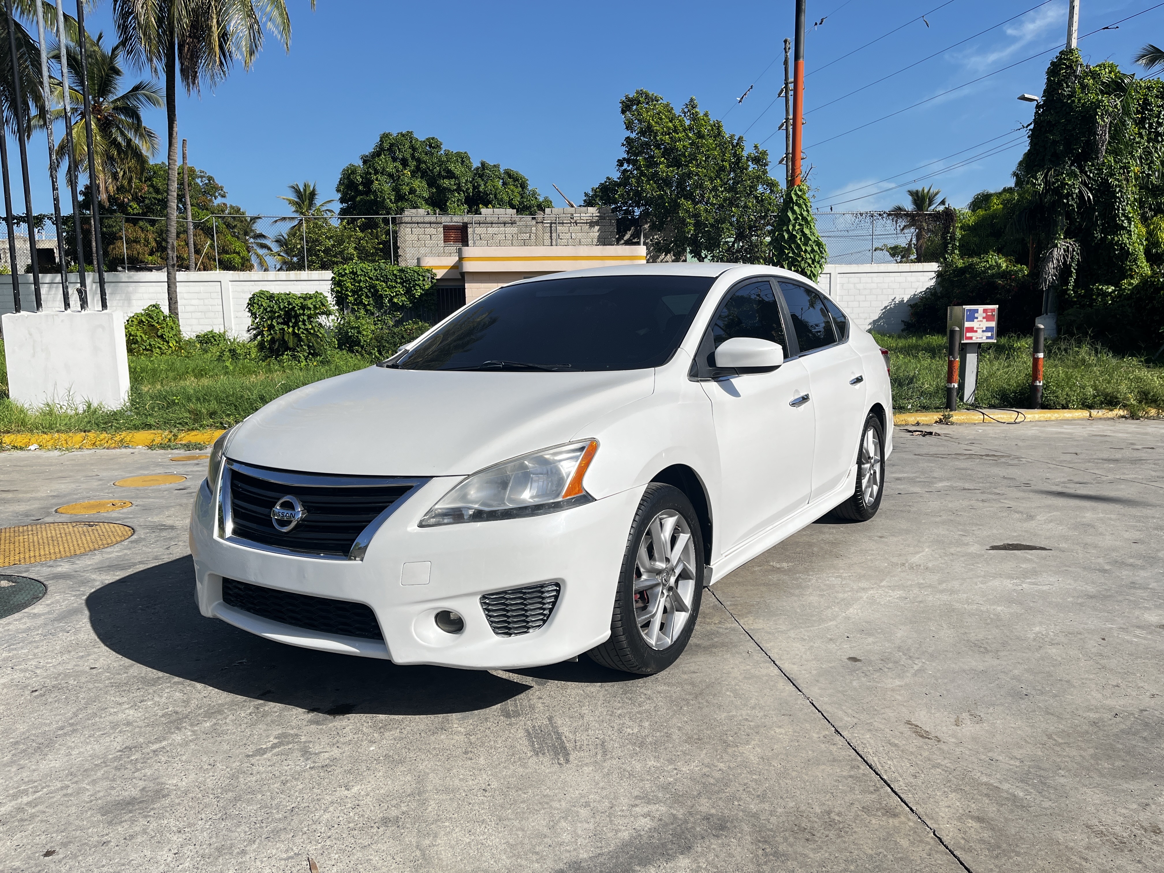 carros - Nissan Sentral SR