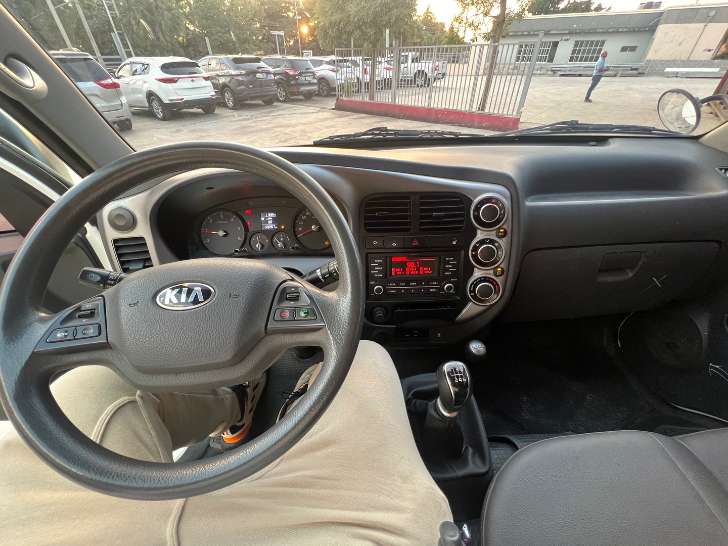 camiones y vehiculos pesados - KIA BONGO lll 2018 4x4  8