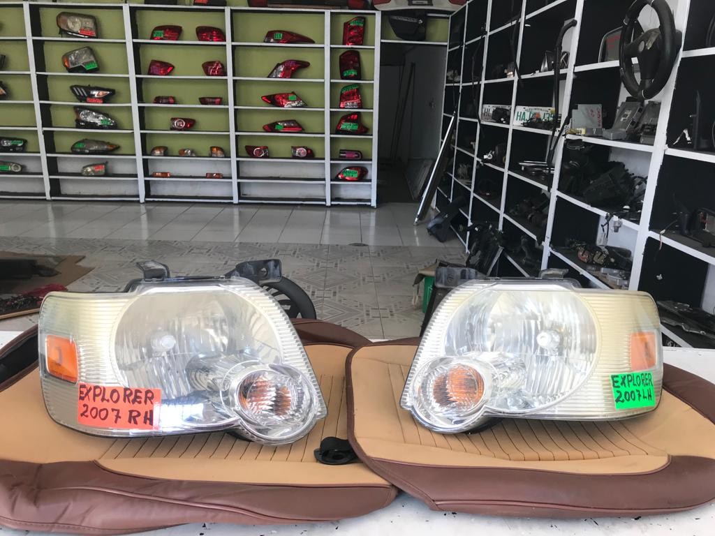accesorios para vehiculos - FORD EXPLORER 2007 LUCES DELANTERA Pantalla