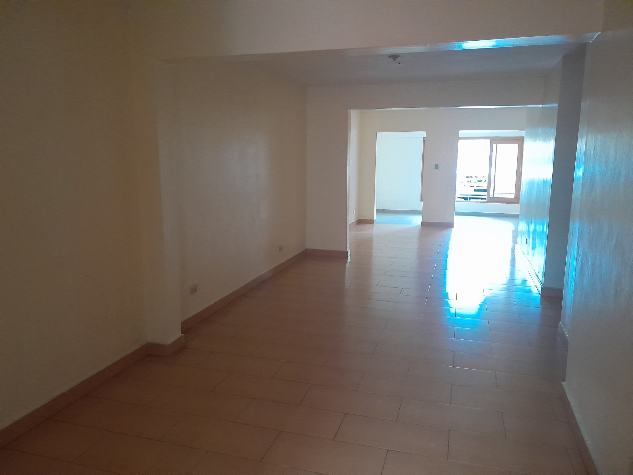 apartamentos - VENDO 1ER PISO CON PATIO EN COSTA VERDE 2