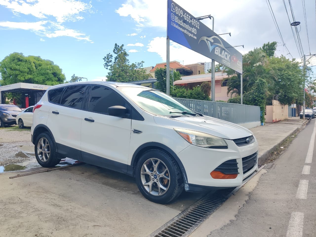 jeepetas y camionetas - 2016 FORD ESCAPE S BLANCA