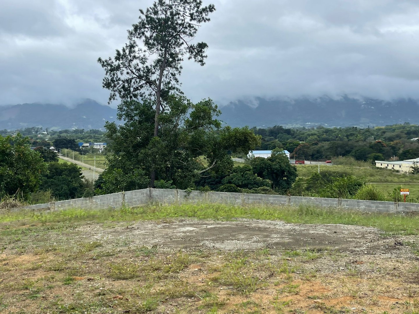 solares y terrenos - Solar en venta, con una hermosa vista al rio y vista a la montaña 2