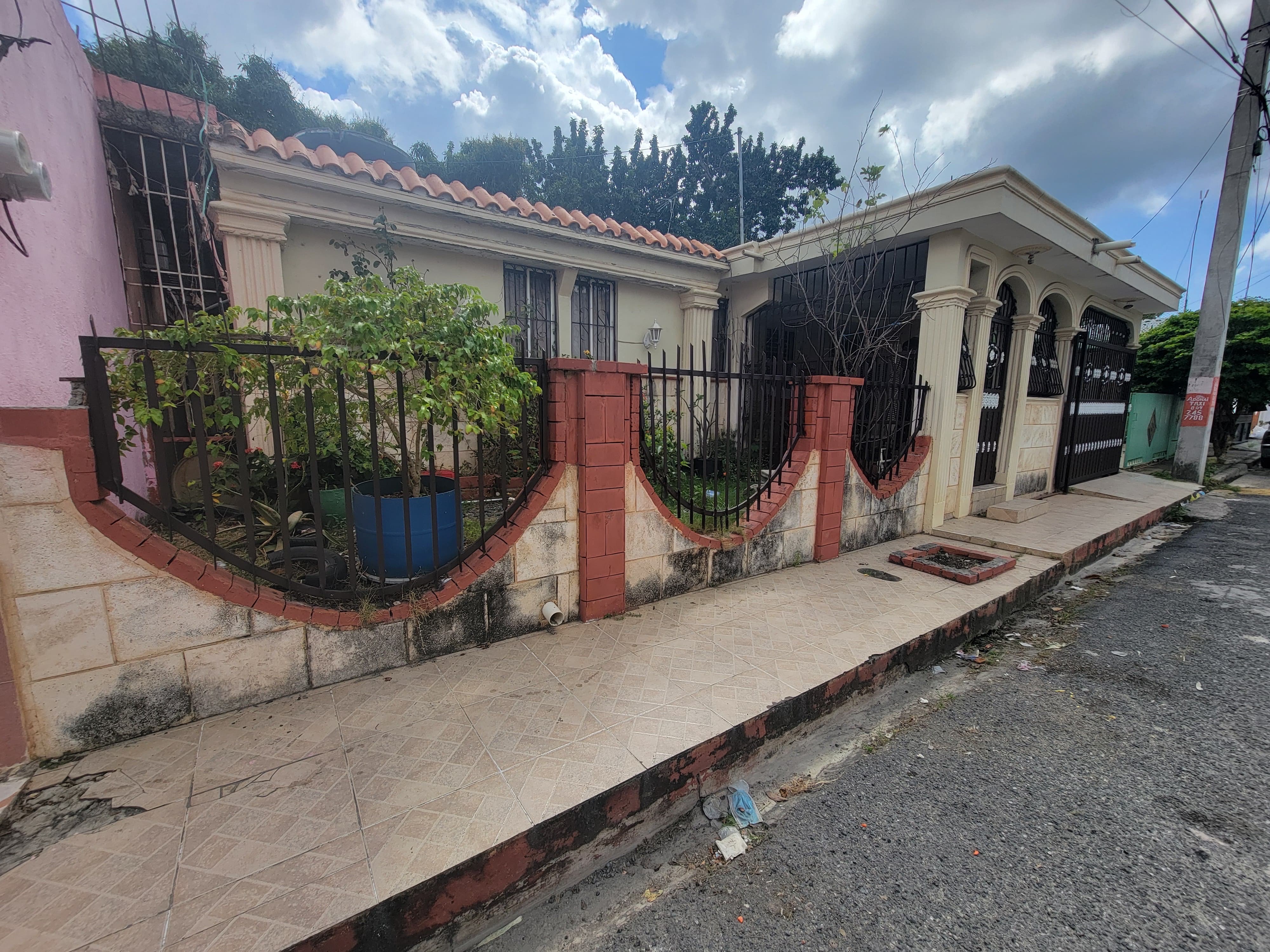 casas - venta de casa en Villa faro Santo Domingo este República Dominicana  1