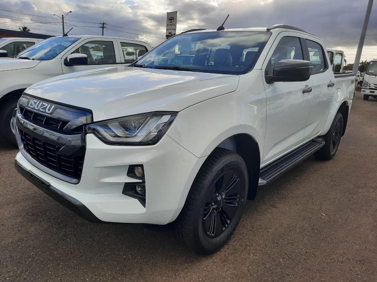 jeepetas y camionetas - ISUZU D-MAX FULL 2024 en venta, Santiago de los Caballeros