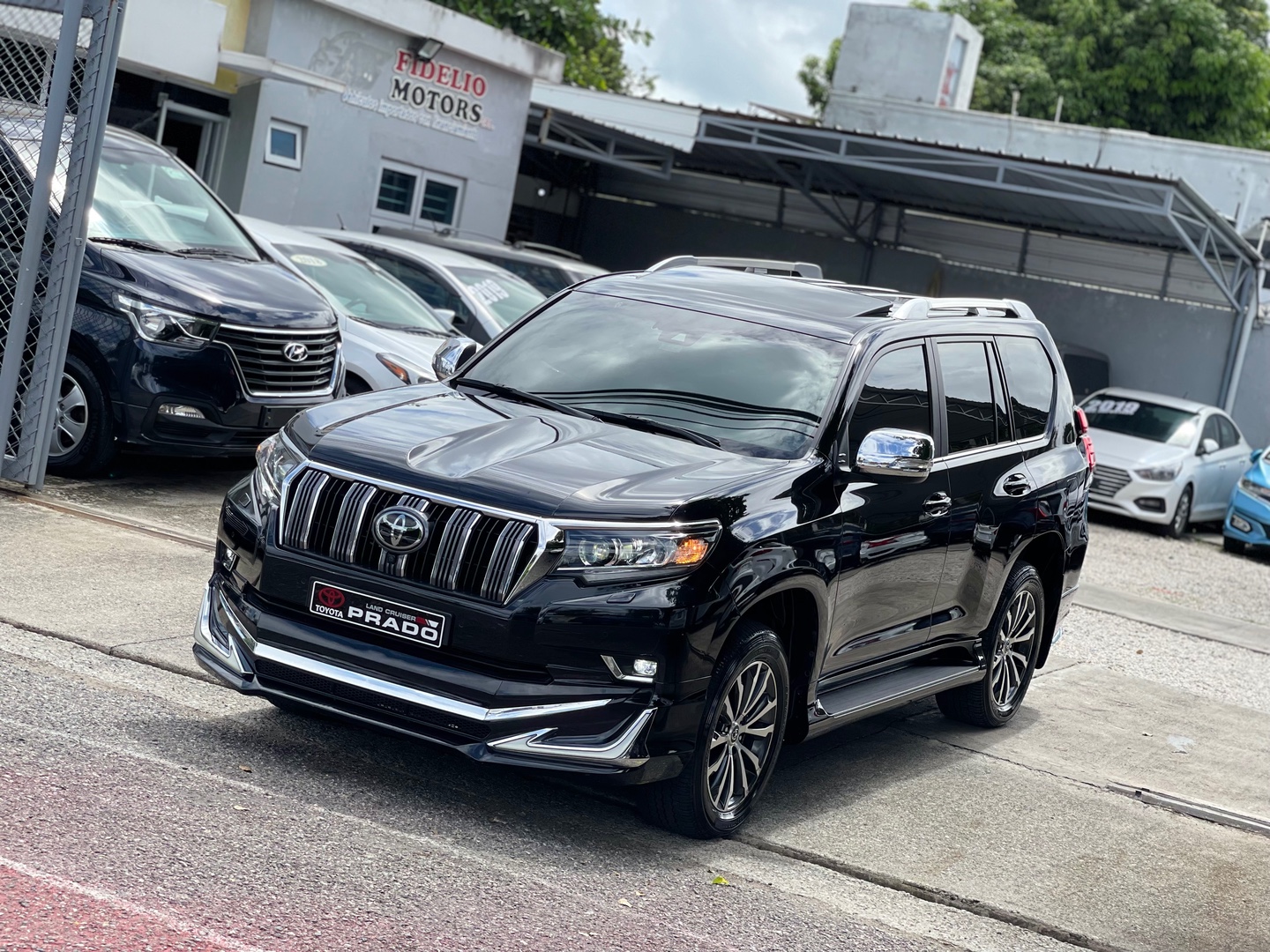 jeepetas y camionetas - 2022 Toyota Land Cruiser Prado VXL