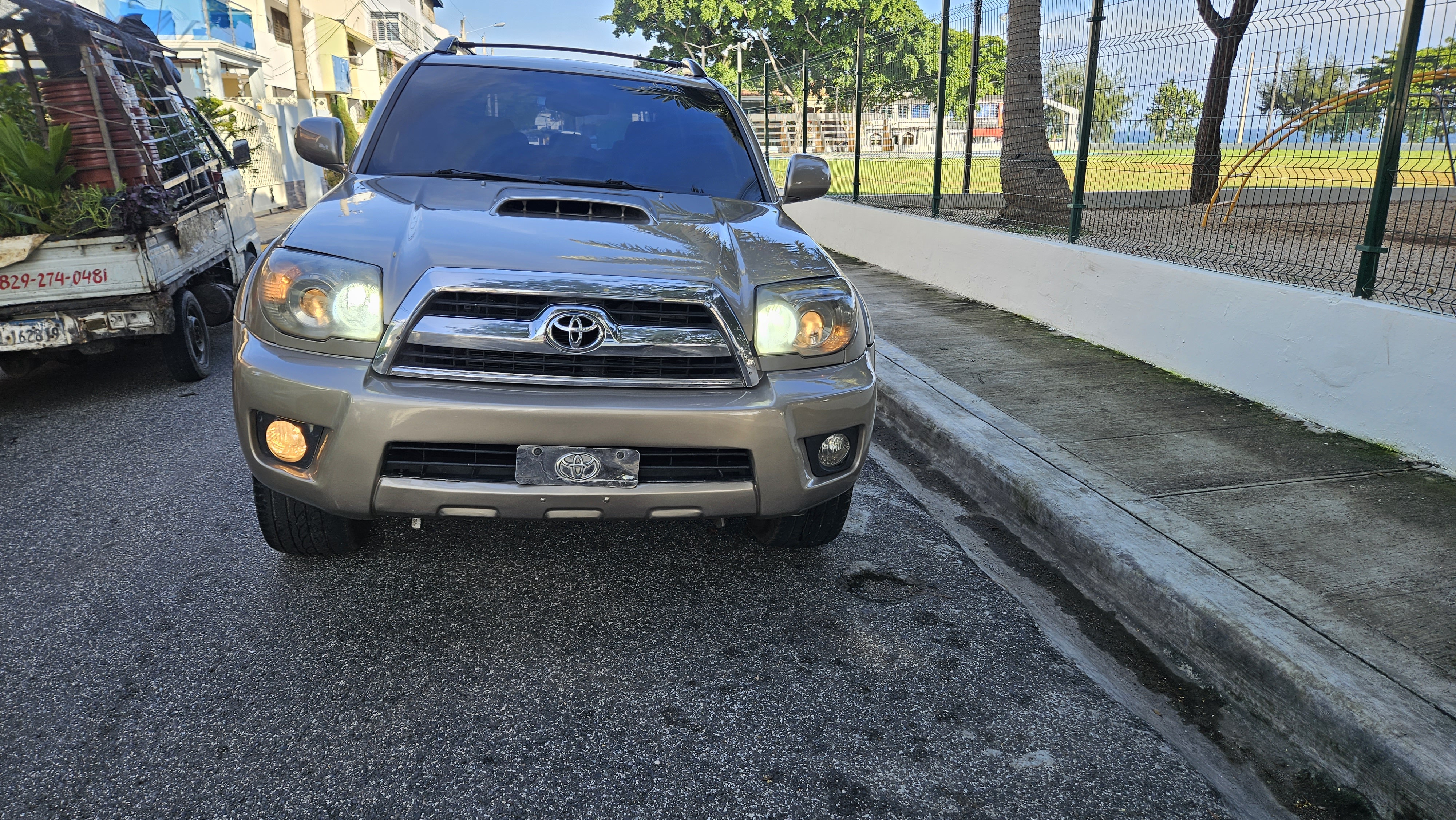 jeepetas y camionetas - Toyota 4runner diesel límited  7