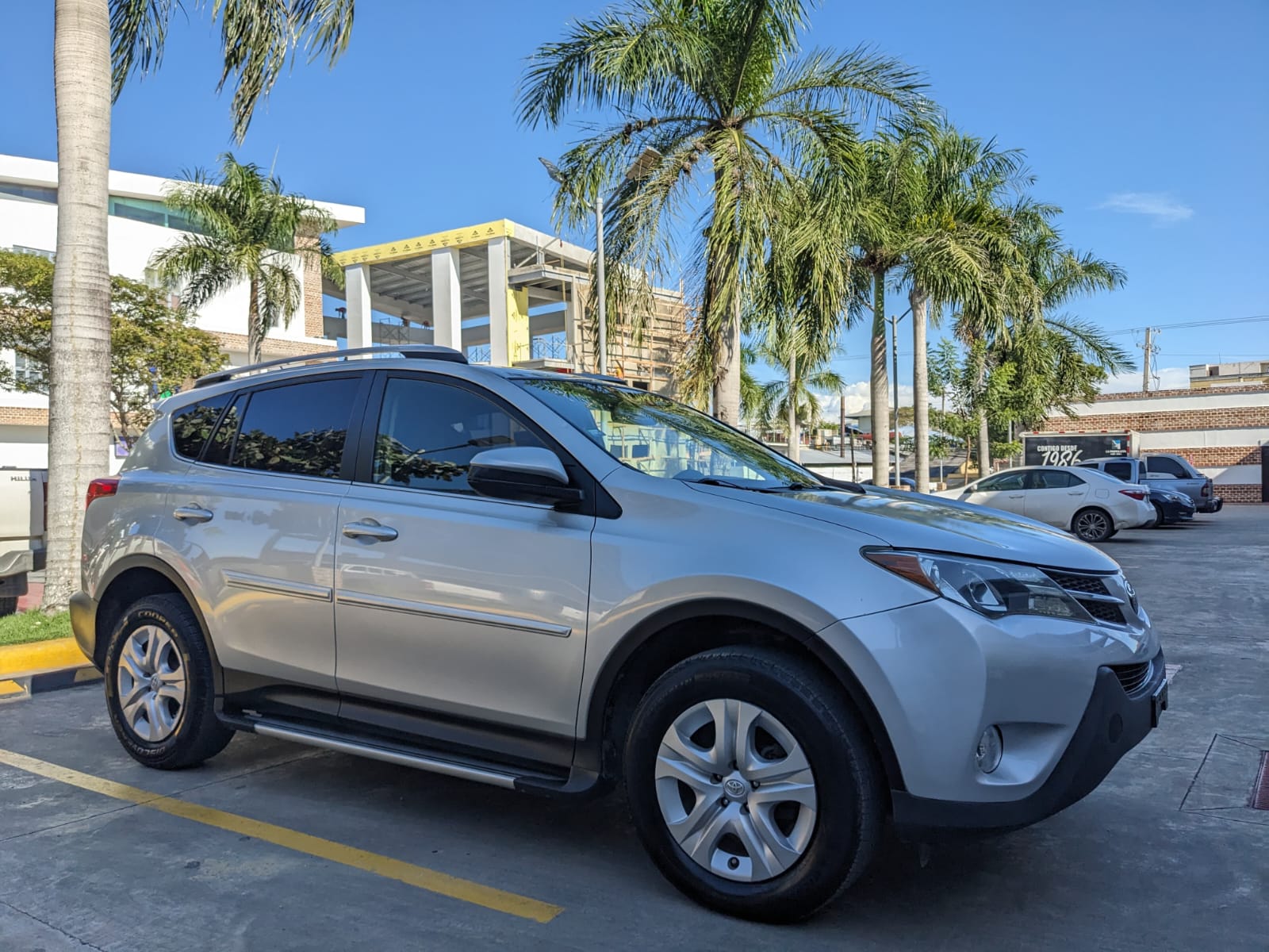 jeepetas y camionetas - Toyota rav4 2015 8