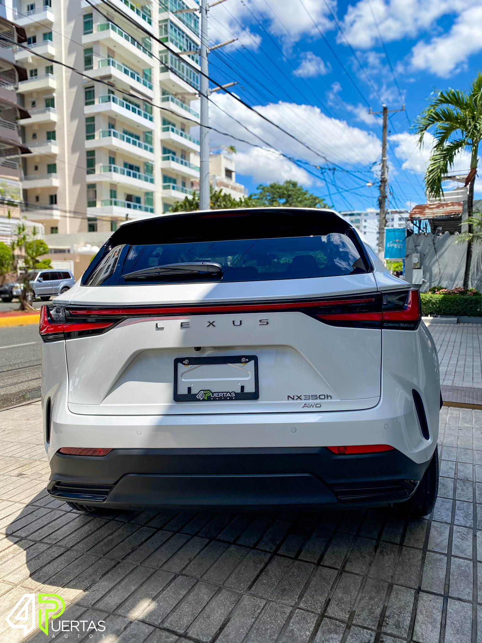 jeepetas y camionetas - LEXUS NX350 HIBRIDA 3