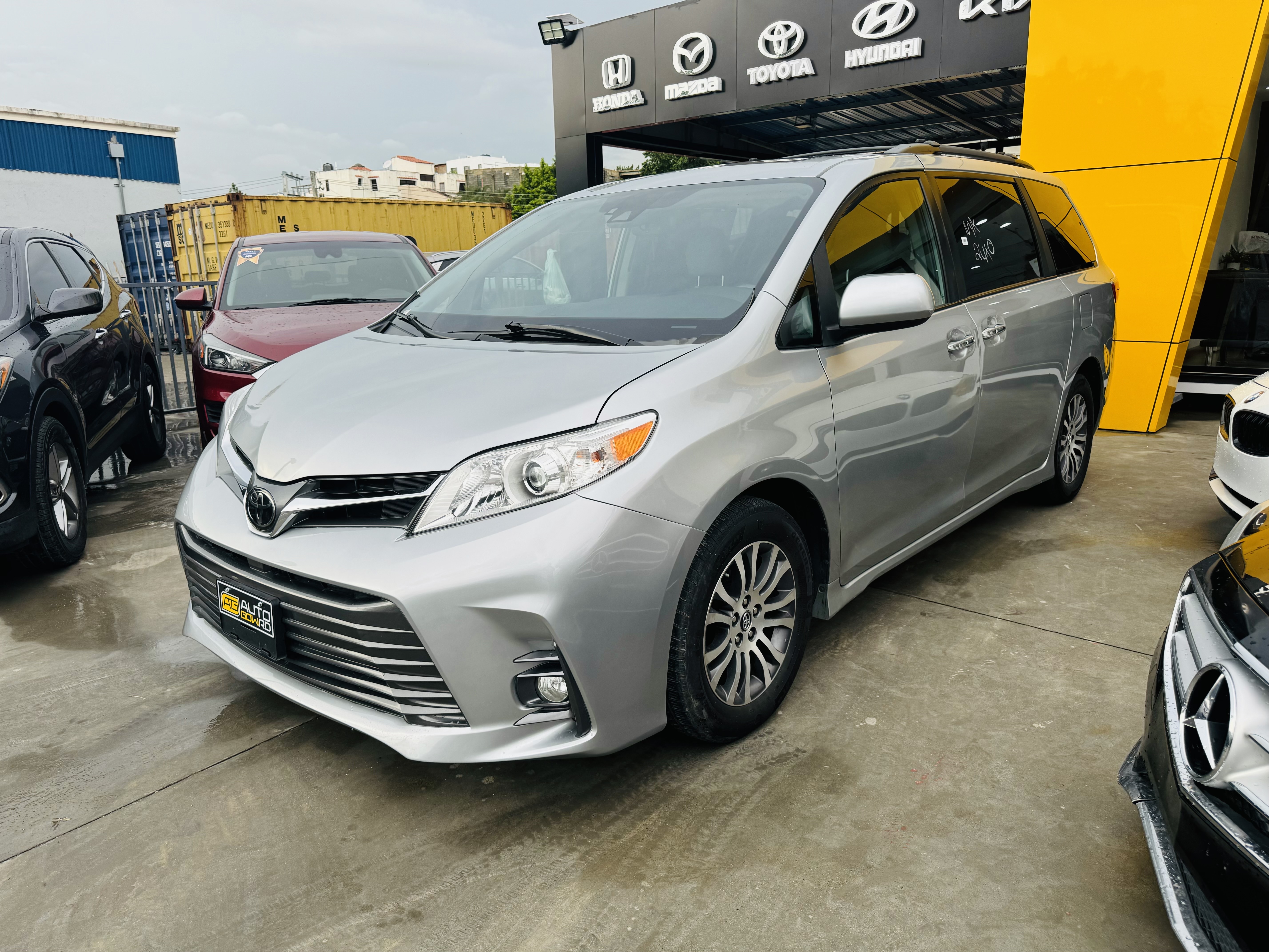 jeepetas y camionetas - TOYOTA SIENNA XLE 2018 ✅ CLEAN CARFAX  2