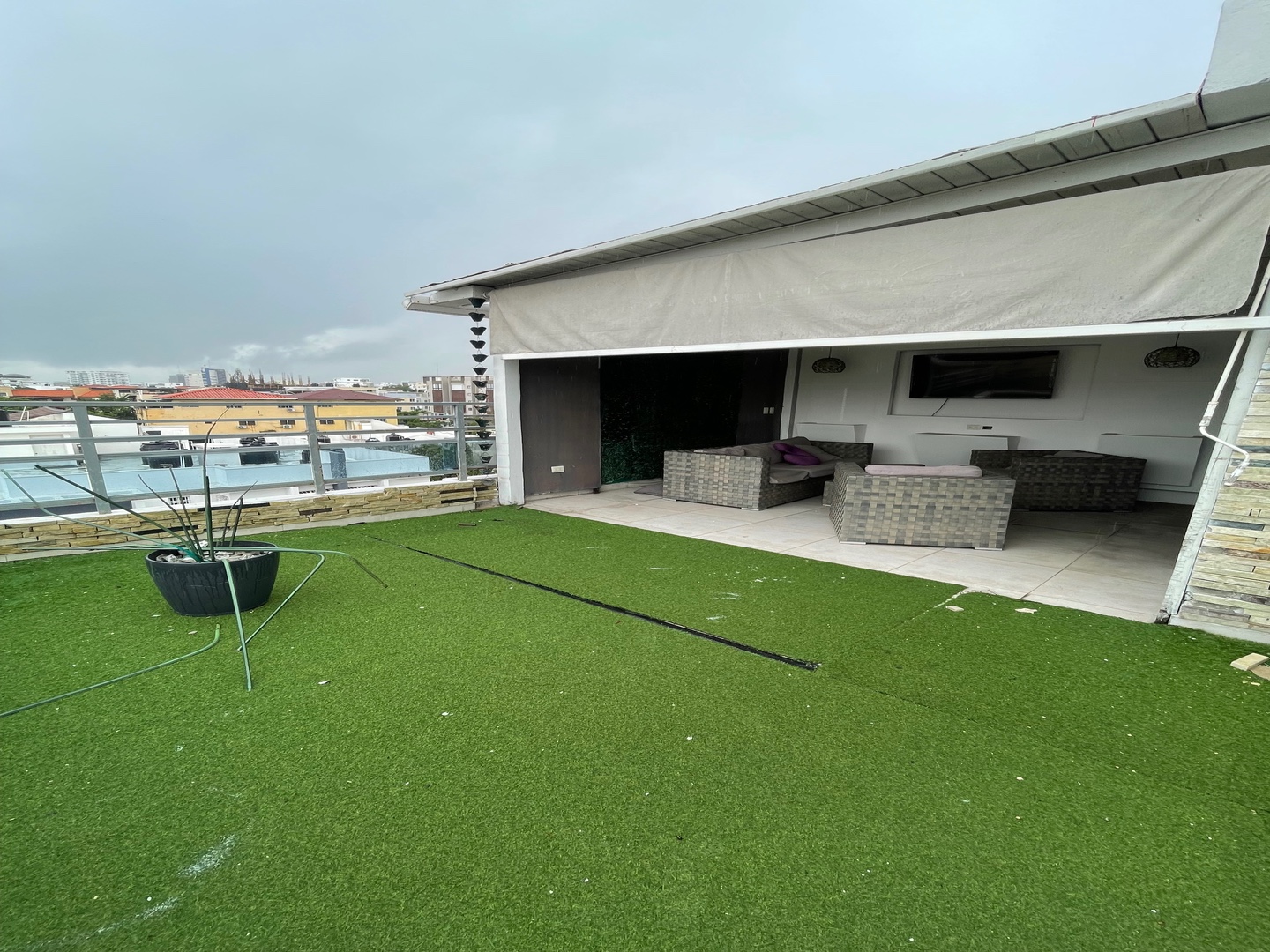 penthouses - Espacioso Penthouse con amplia terraza en el sector El Millon con vista al área 