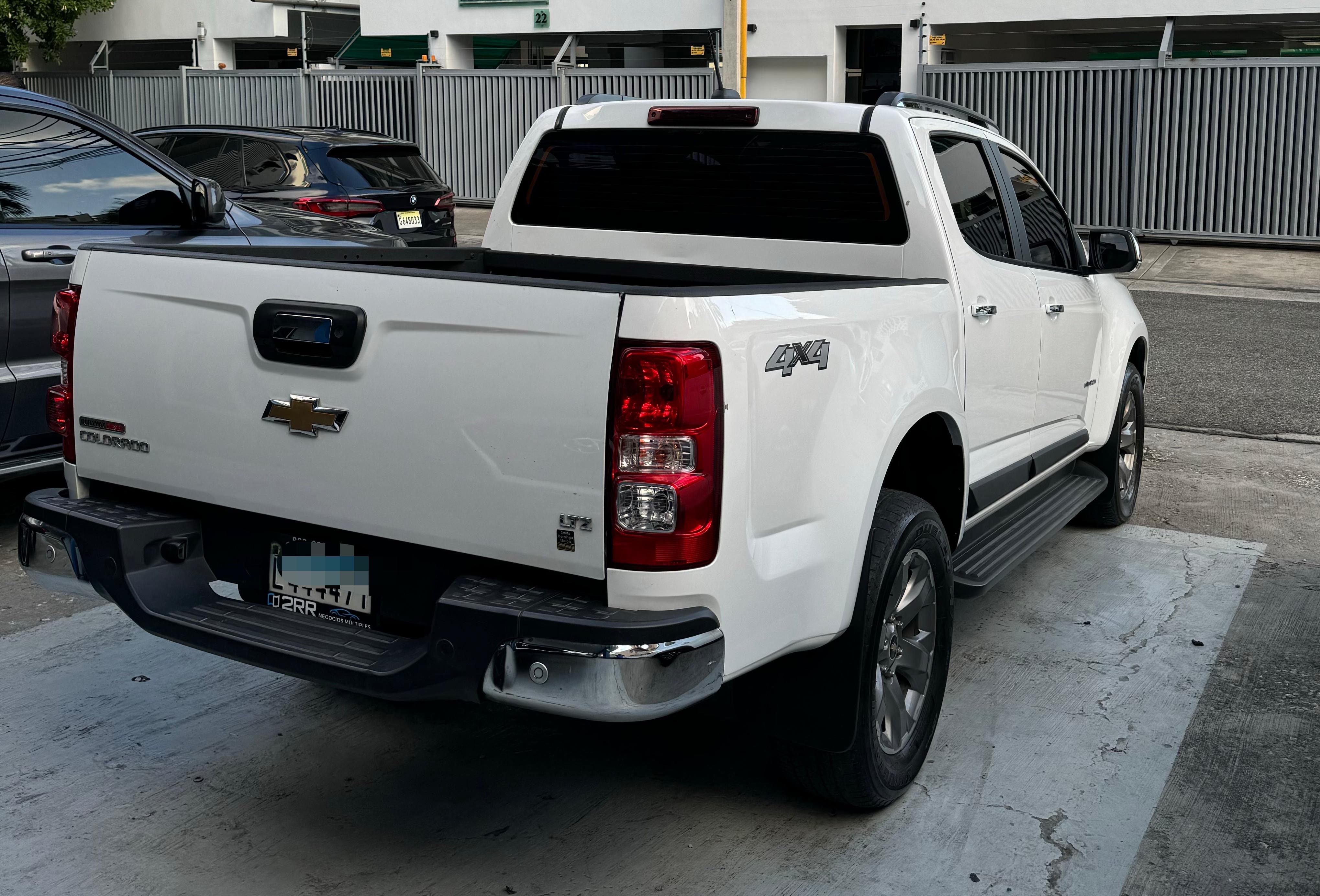 jeepetas y camionetas - Chevrolet Colorado LTZ 2022 4