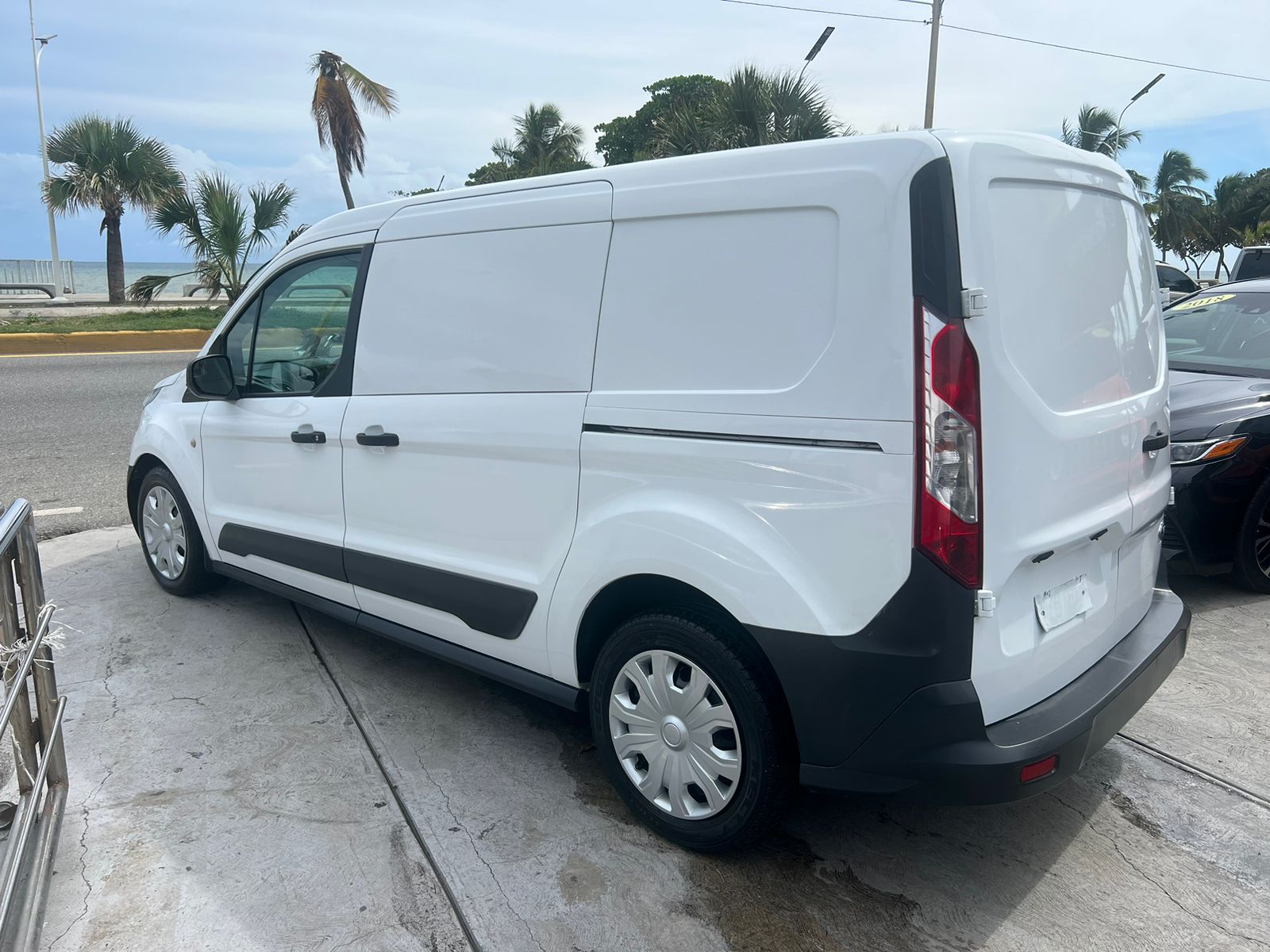 jeepetas y camionetas - Ford Transit Connect 2018 6