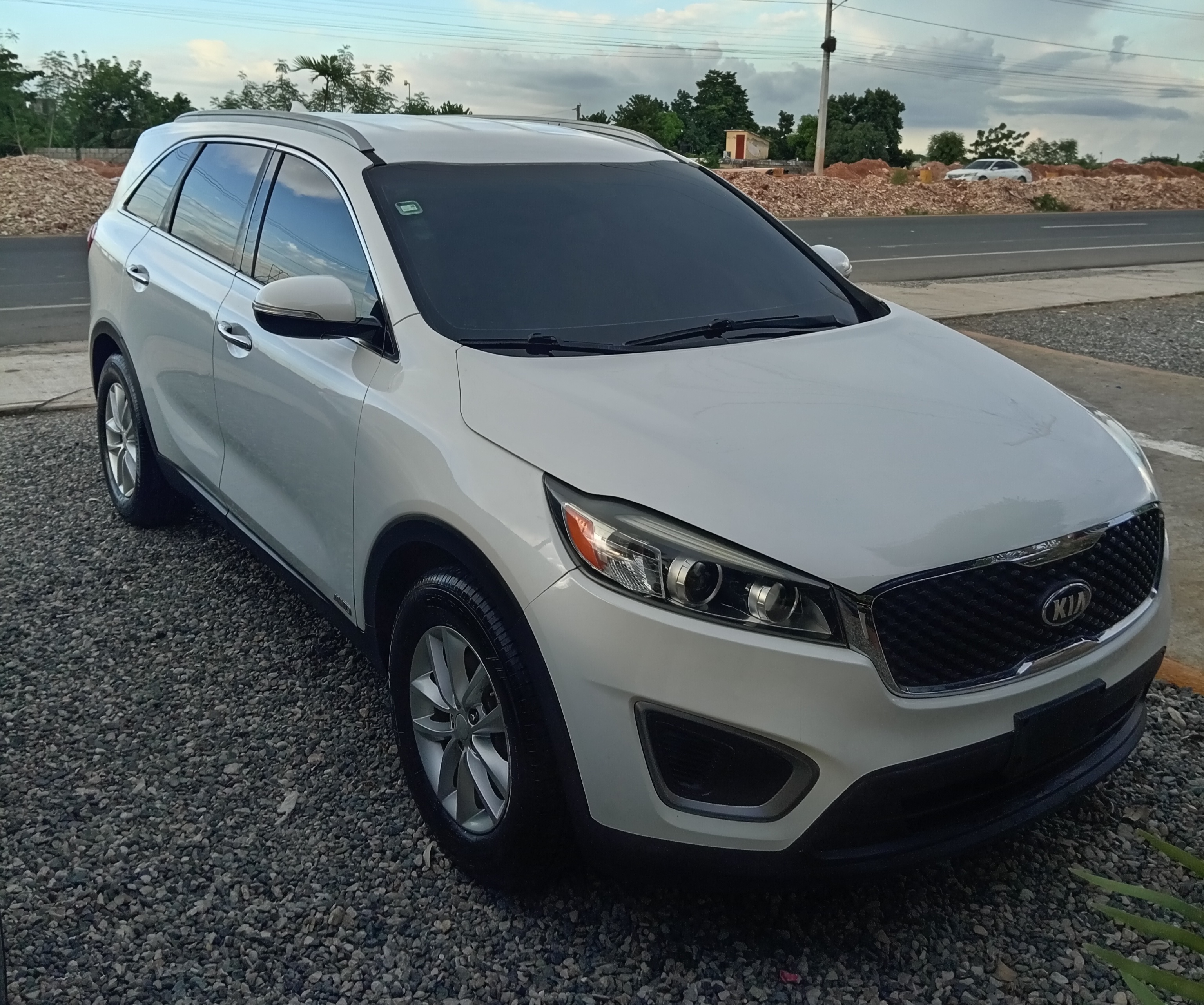 jeepetas y camionetas - 2016 KIA Sorento AWD (Americana) Como Nueva 4