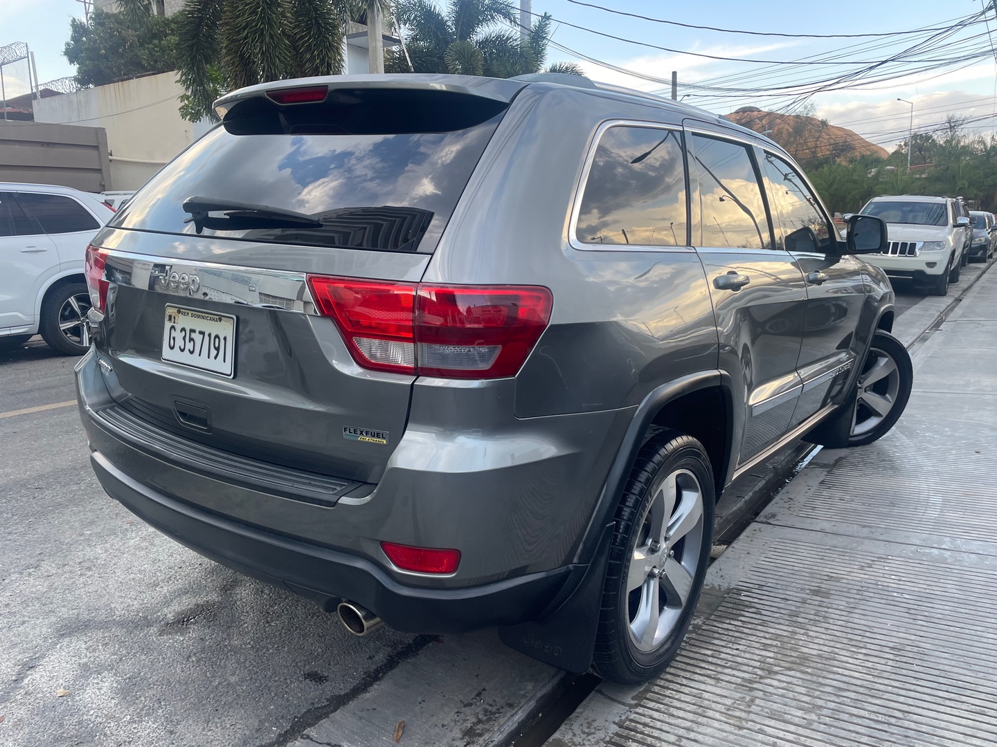 jeepetas y camionetas - Jeep Grand Cherokee 2012 1