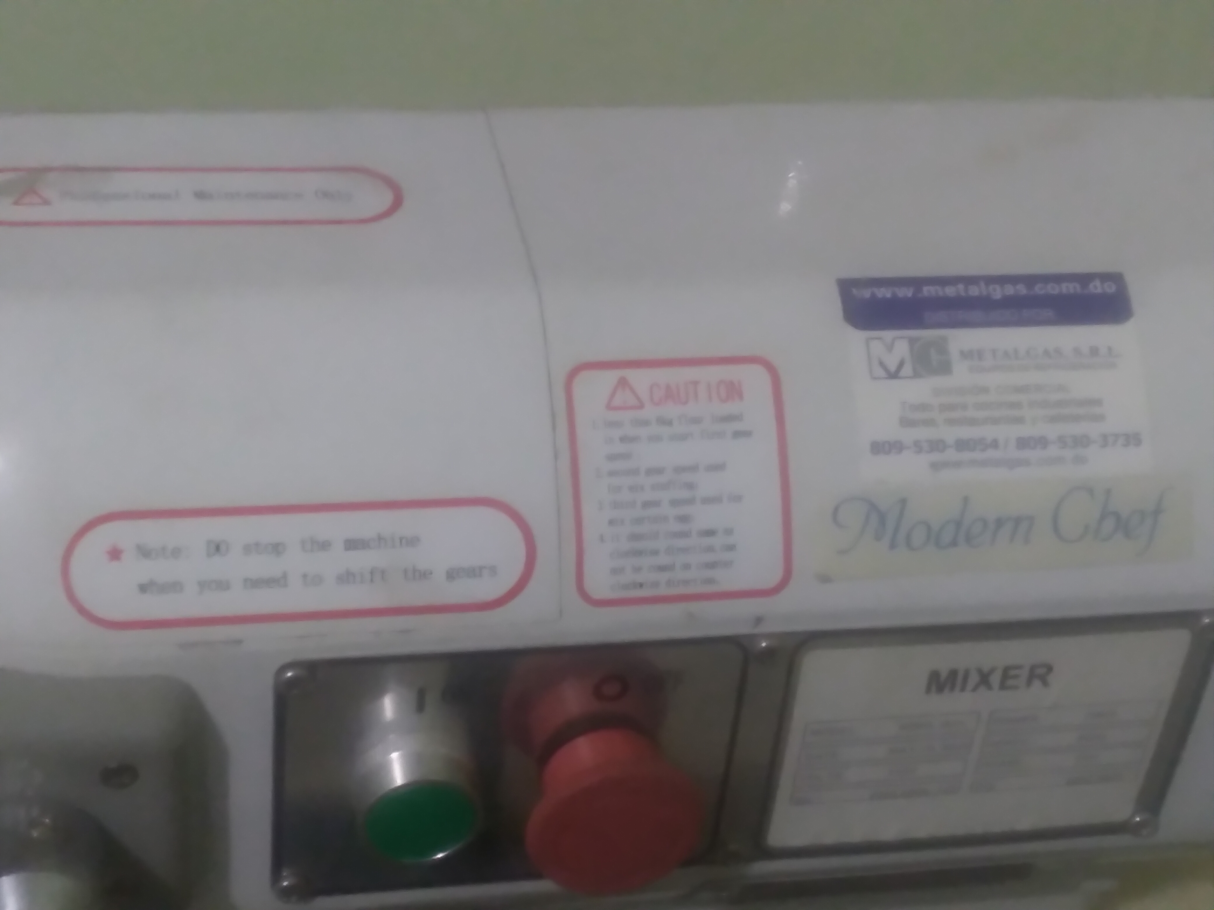 equipos profesionales - Vendo revolvedora, batidora industrial a 110 volt. 4